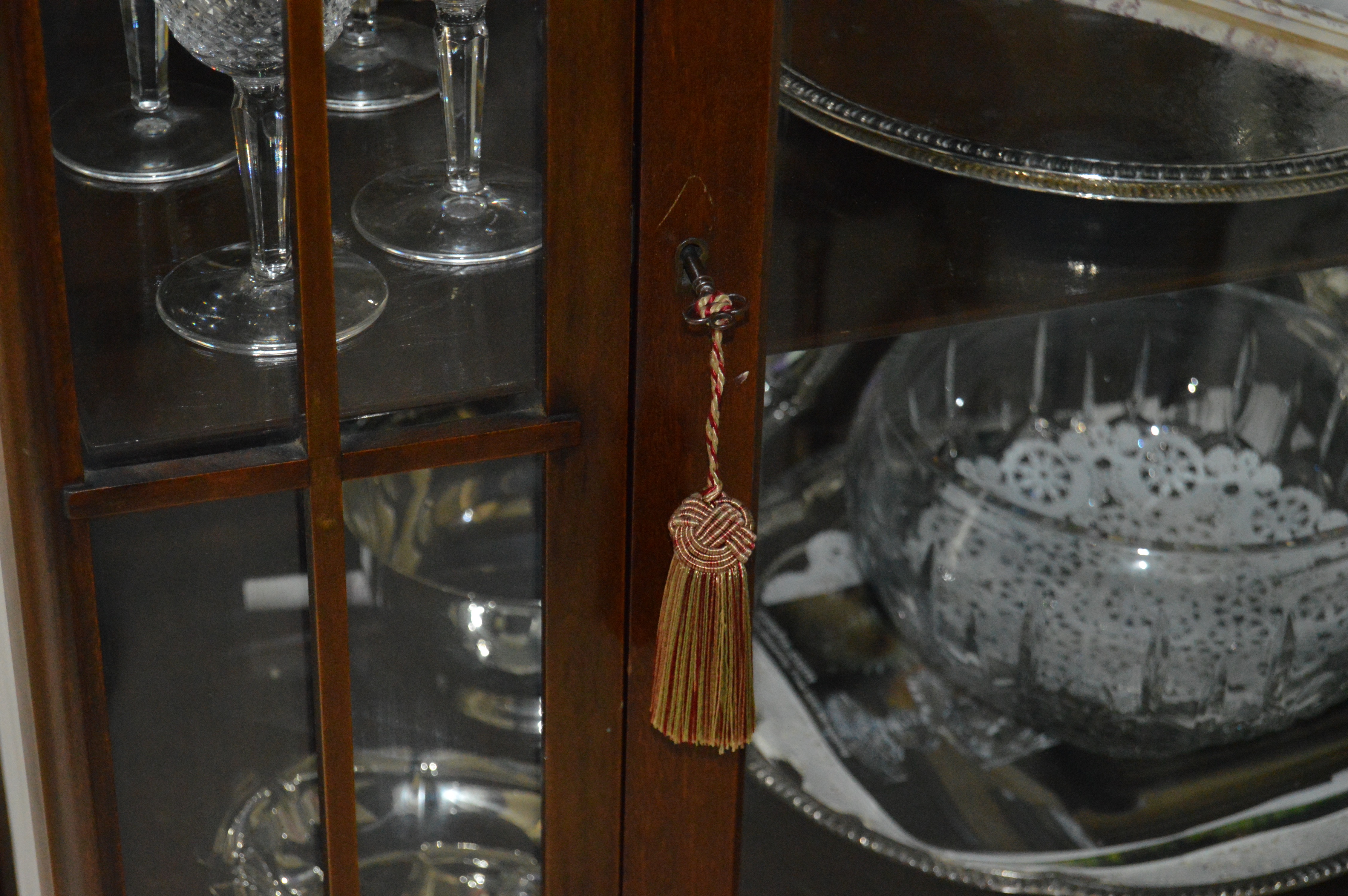 Vintage Queen Anne Style China Cabinet