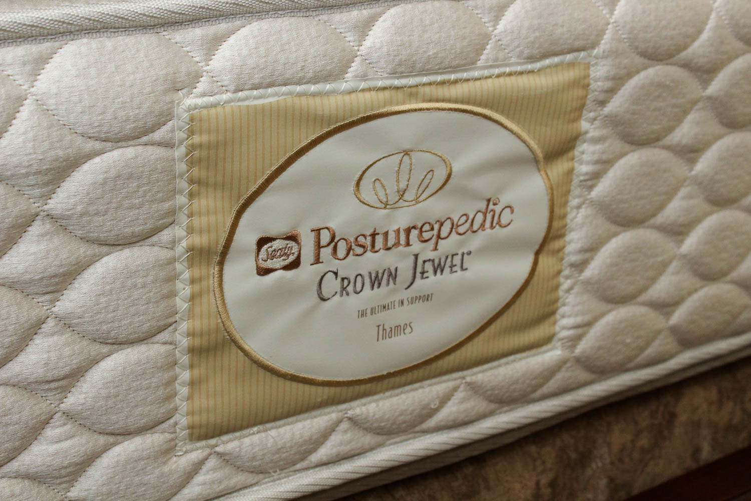 Queen Size Bed Frame and Mattress