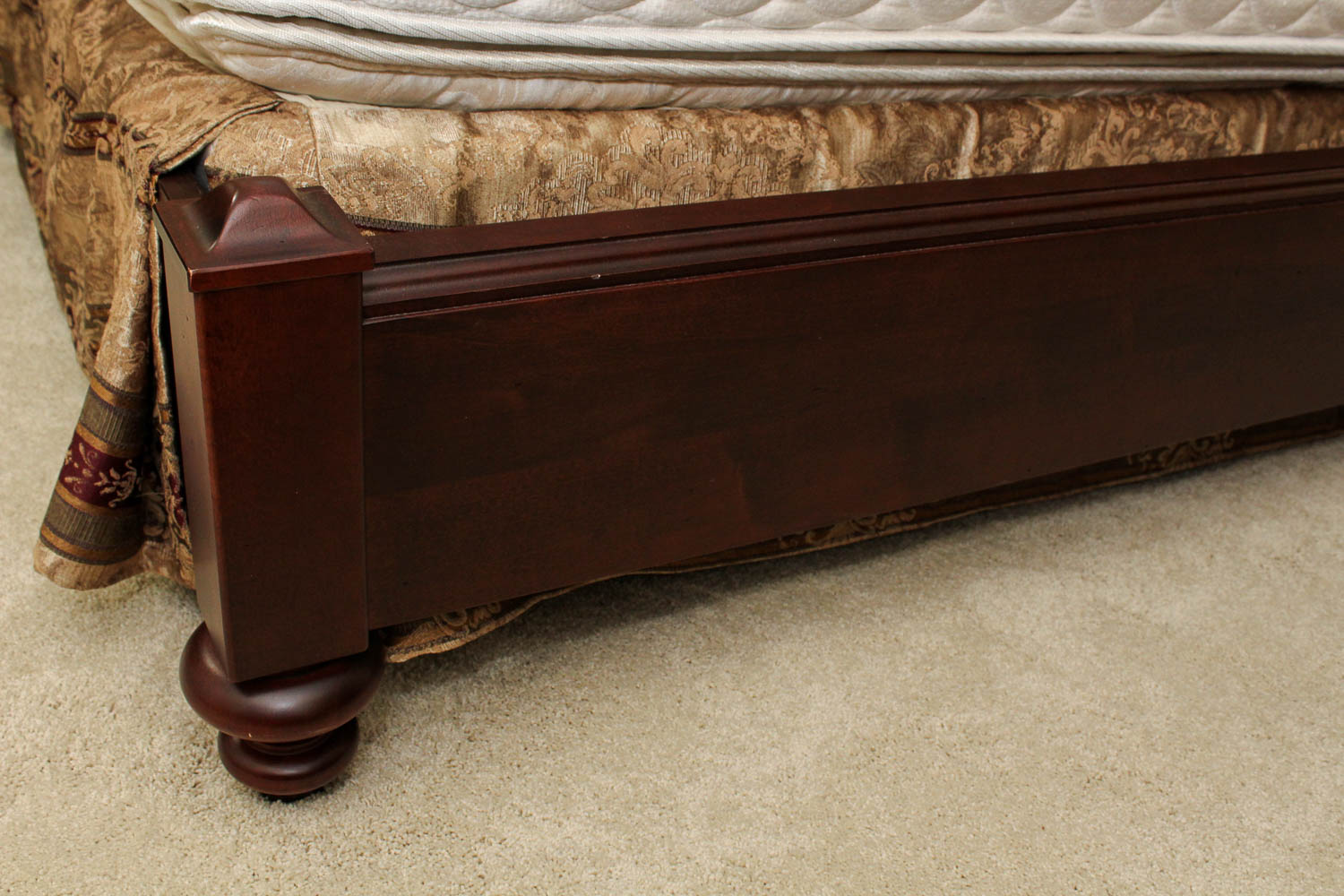 Queen Size Bed Frame and Mattress