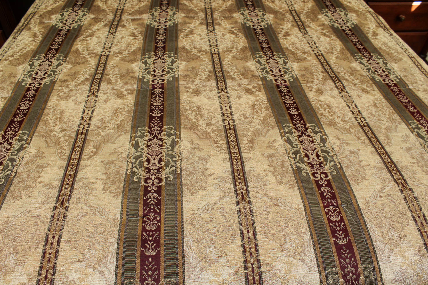 Croscill Townhouse Warm-Tone Queen Bed Set