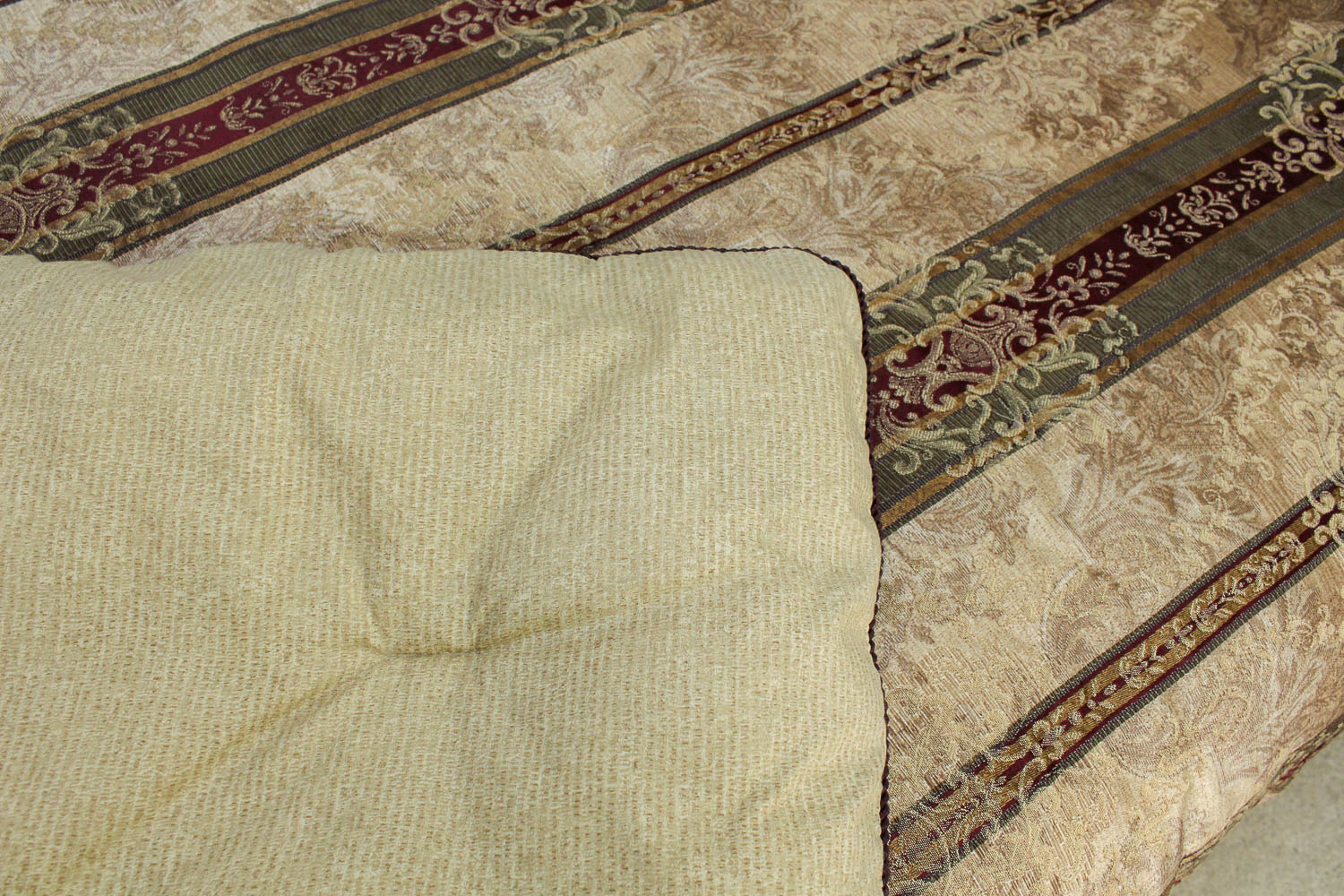 Croscill Townhouse Warm-Tone Queen Bed Set