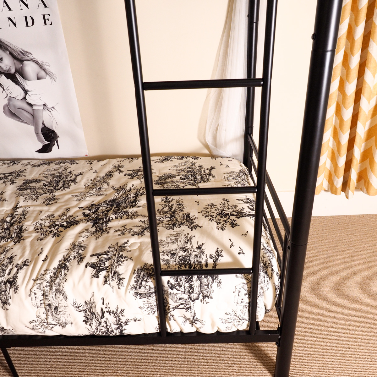 Tubular Metal Frame Bunk Beds