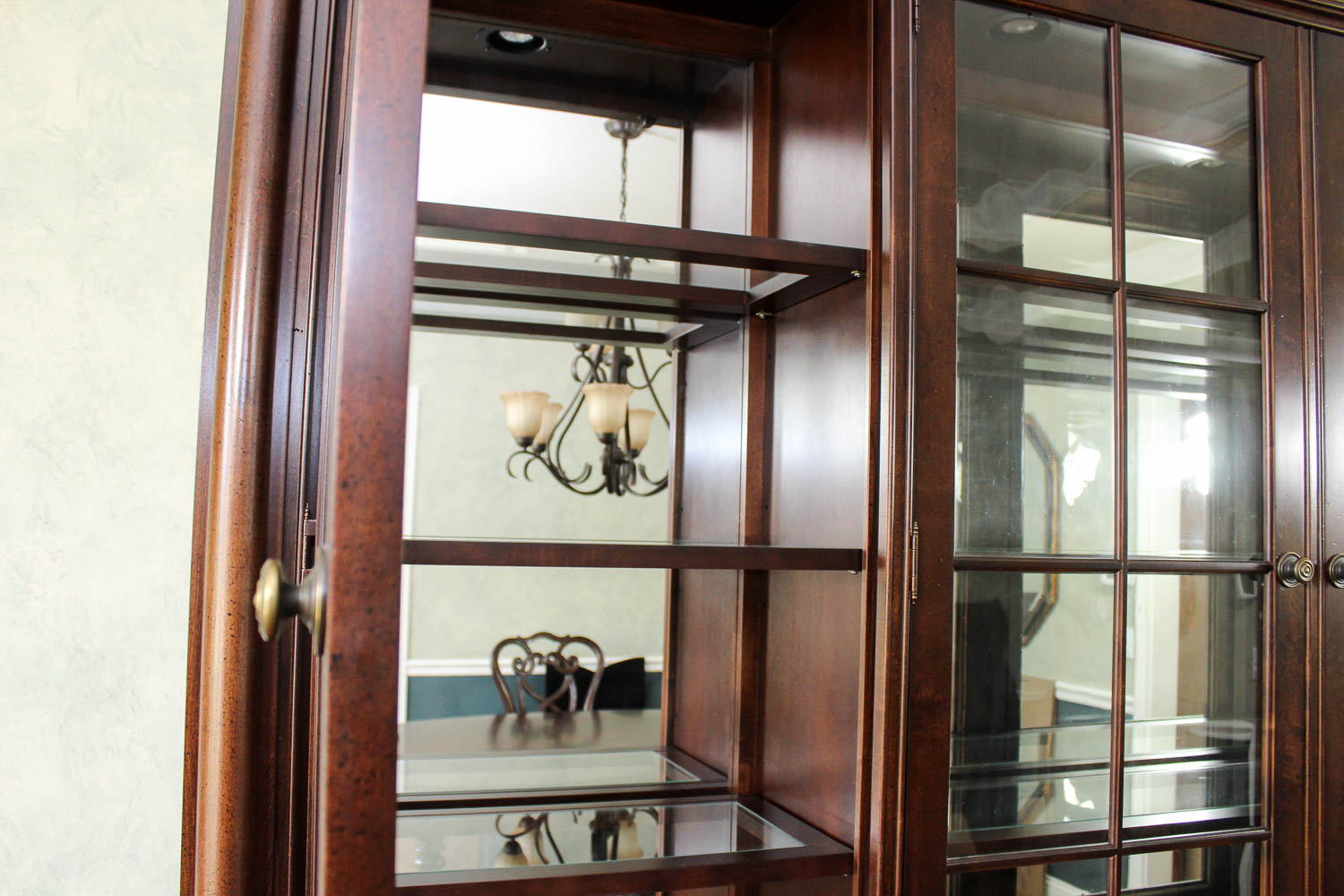 Stanley Furniture China Cabinet