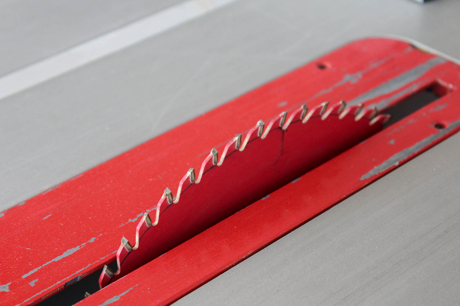 Bosch 4000 10" Table Saw with Gravity-Rise Stand