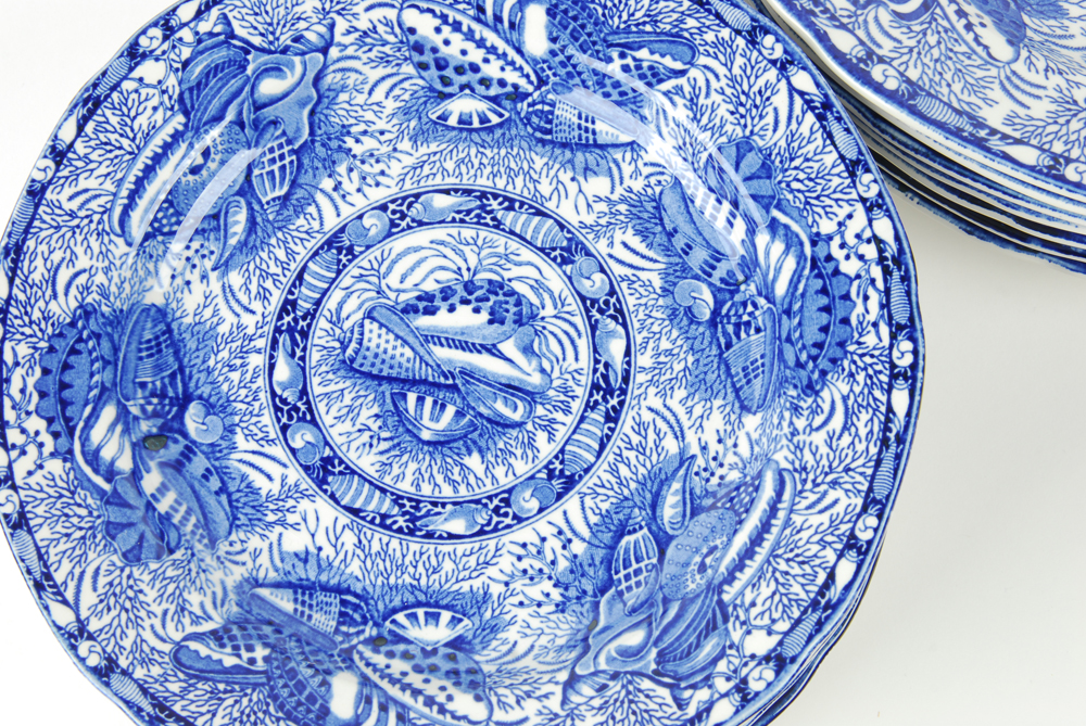 Torquay For Winterthur "Mottahedeh" Reproduction Earthenware Set