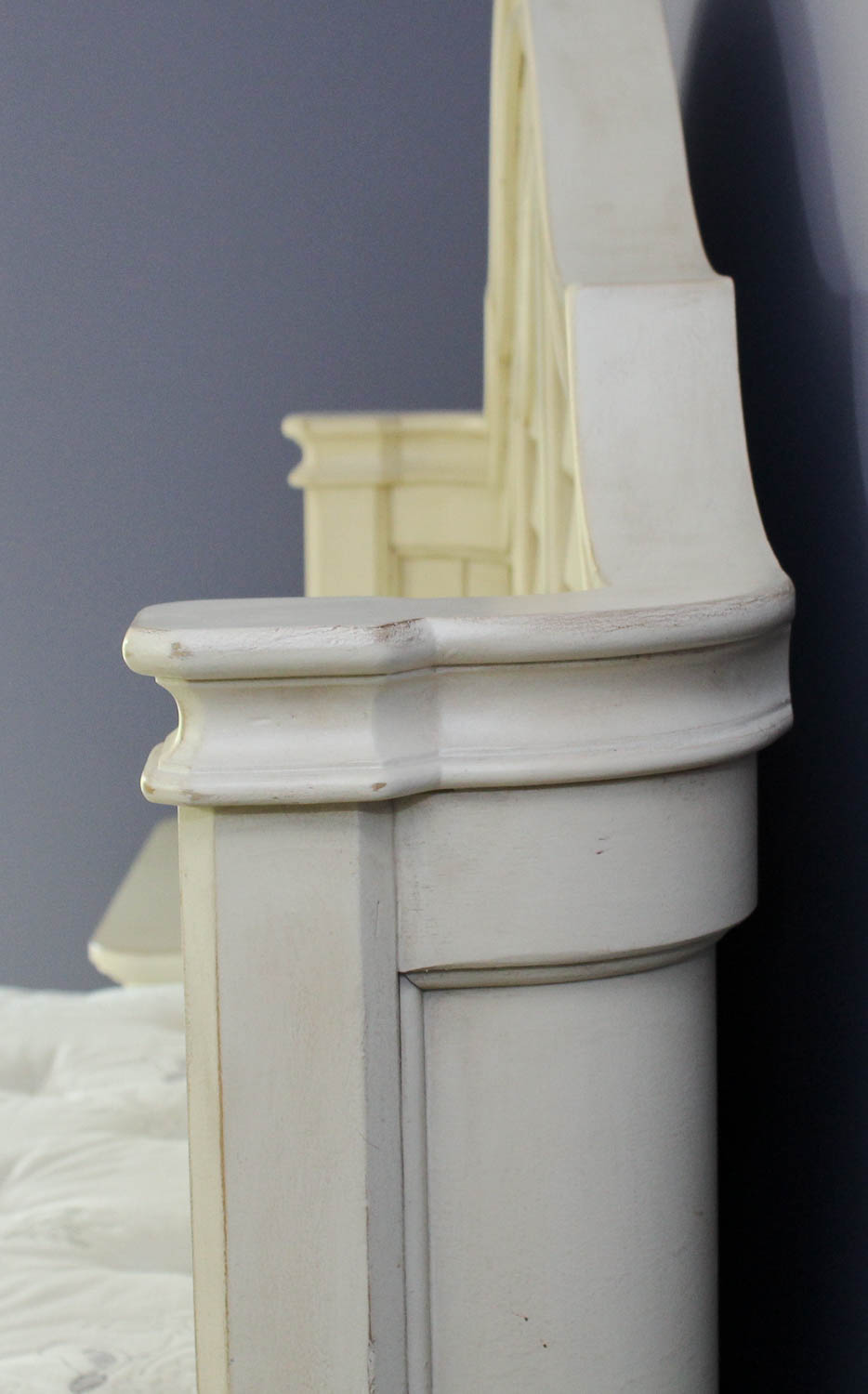 Paula Deen Home Country Style Queen Bed Frame and Mattress