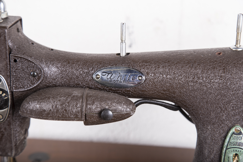 White Sewing Machine Corp. Rotary Electric Model 43 Sewing Machine With Table