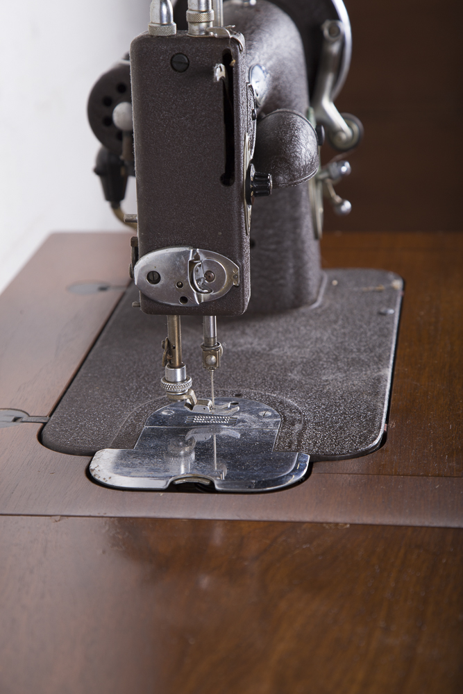 White Sewing Machine Corp. Rotary Electric Model 43 Sewing Machine With Table