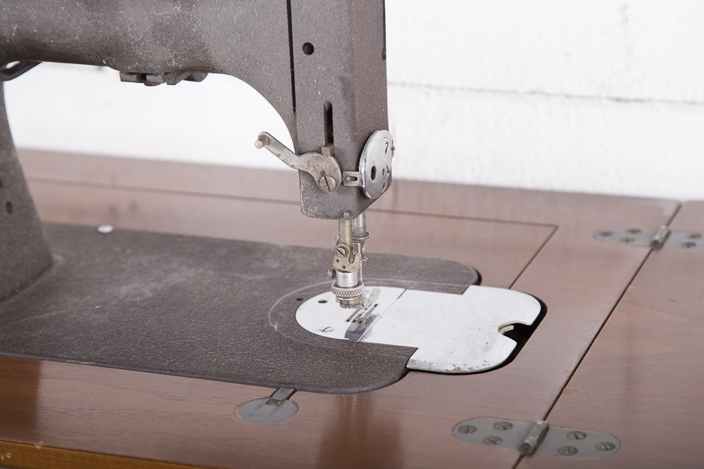 White Sewing Machine Corp. Rotary Electric Model 43 Sewing Machine With Table