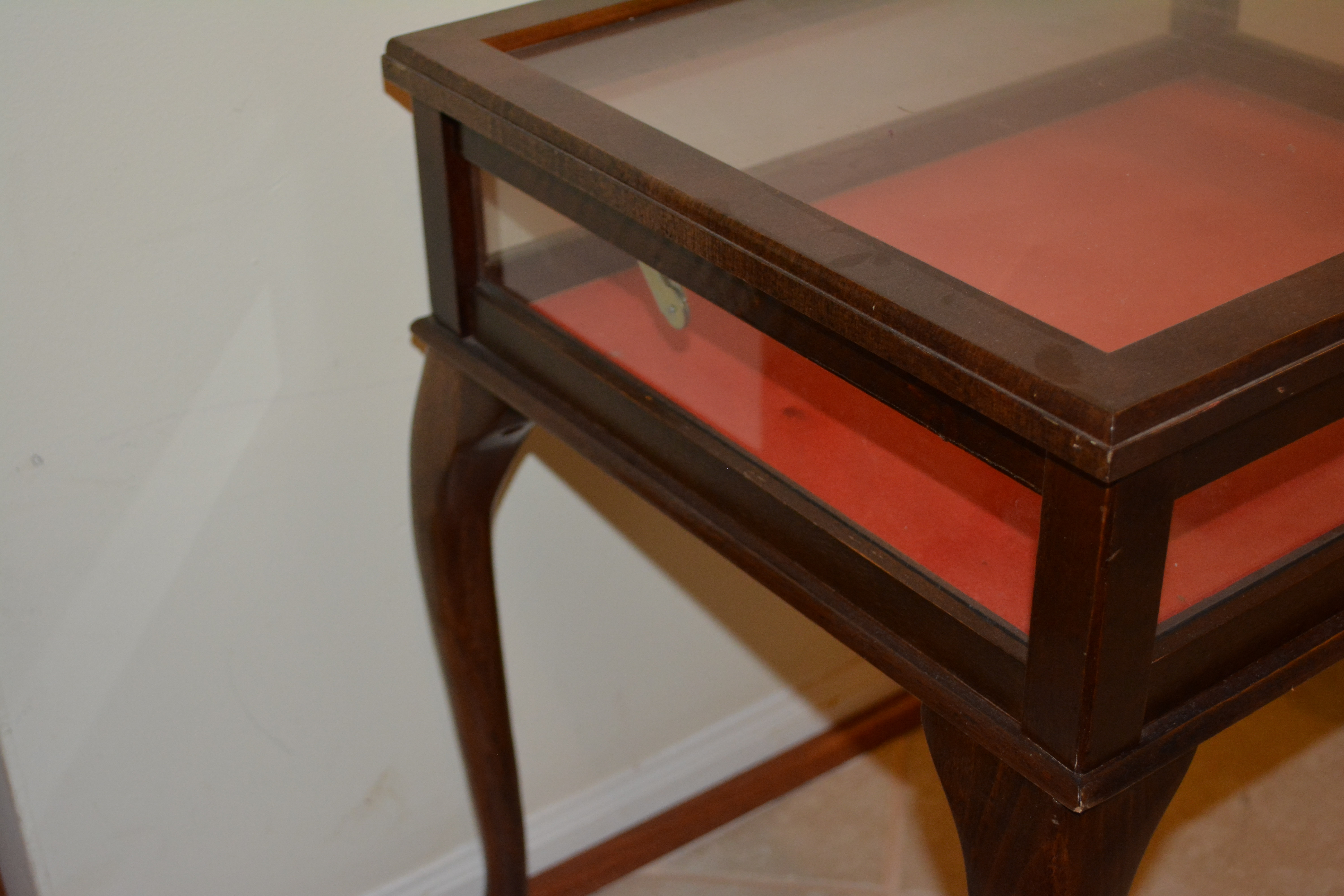 Vintage Queen Anne Style Display Table