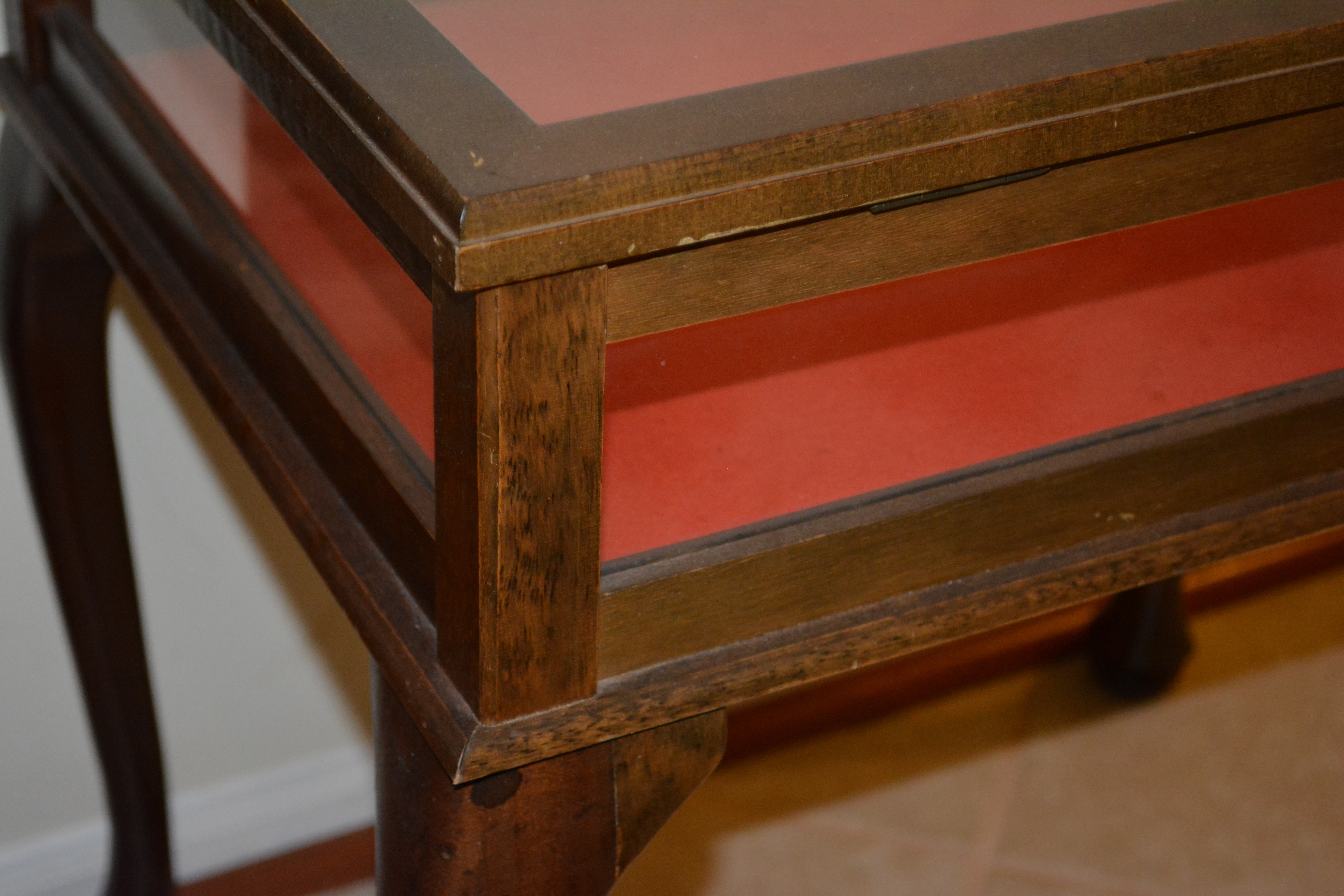 Vintage Queen Anne Style Display Table