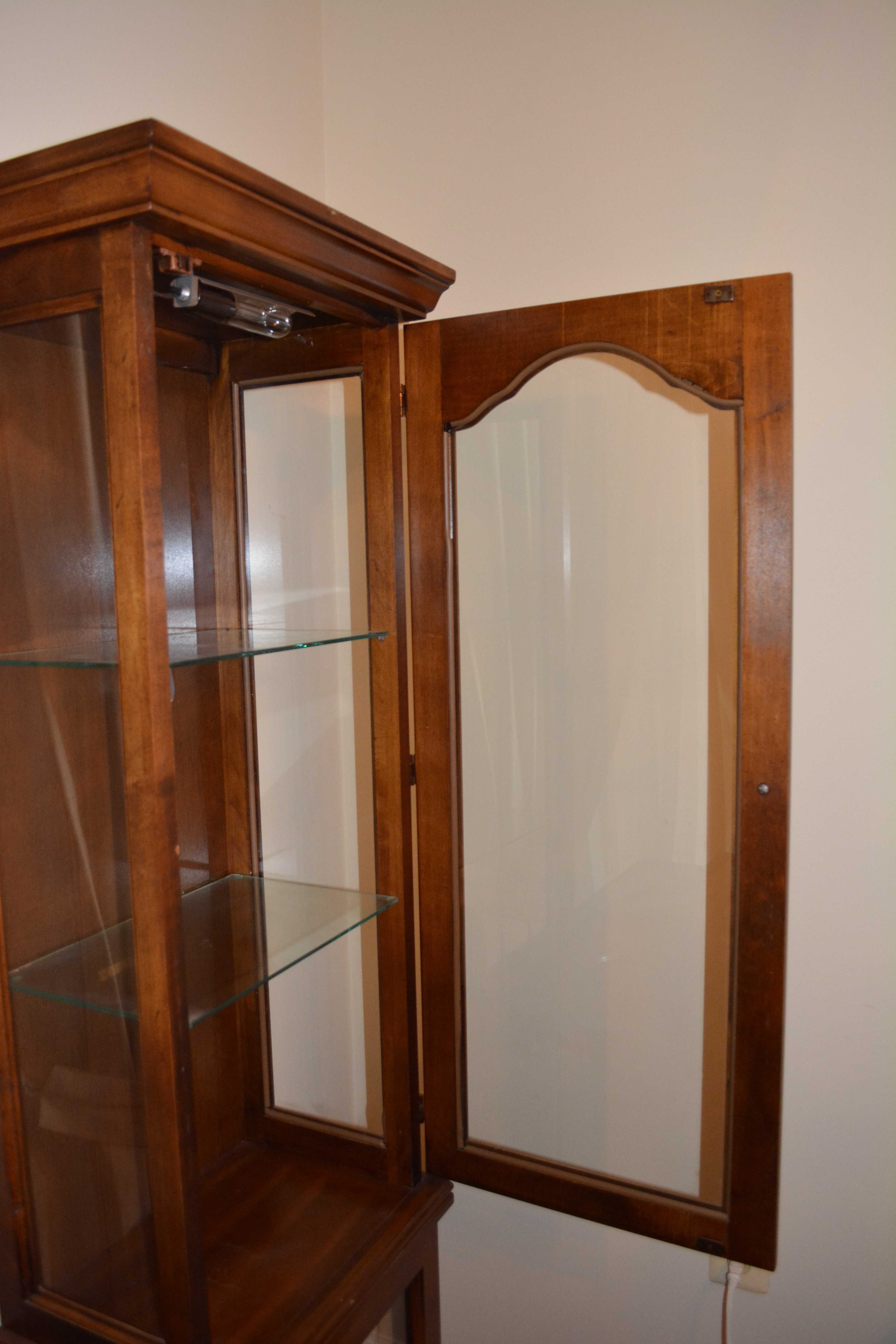 Display Cabinet