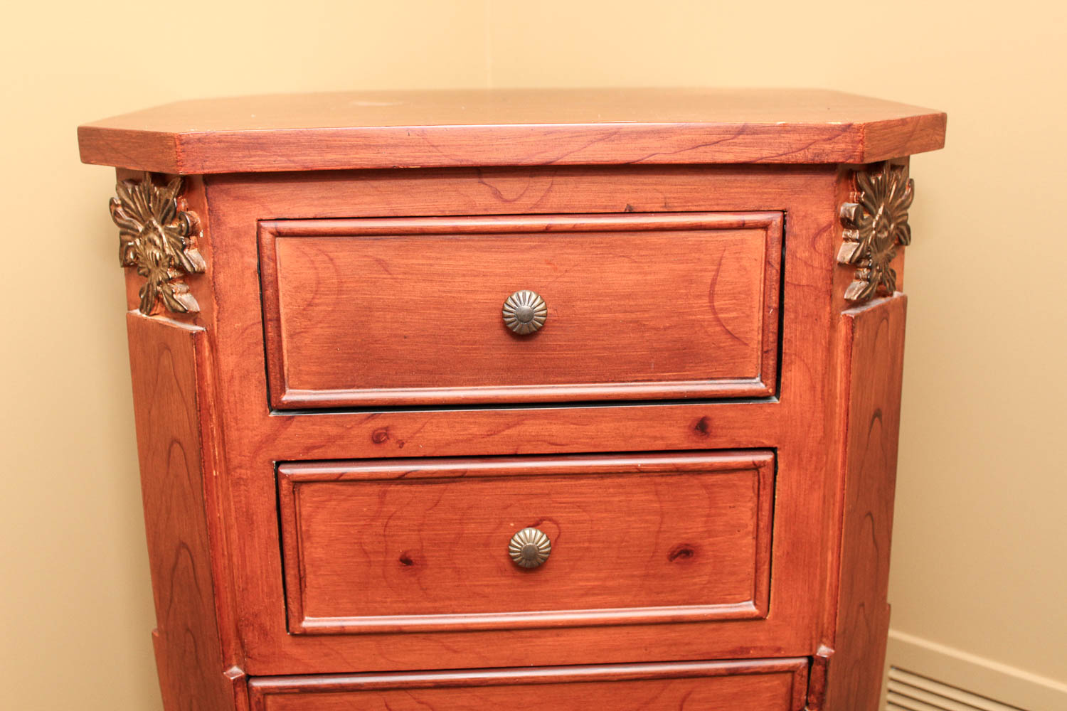 Wooden Hallway Cabinet with Drawers
