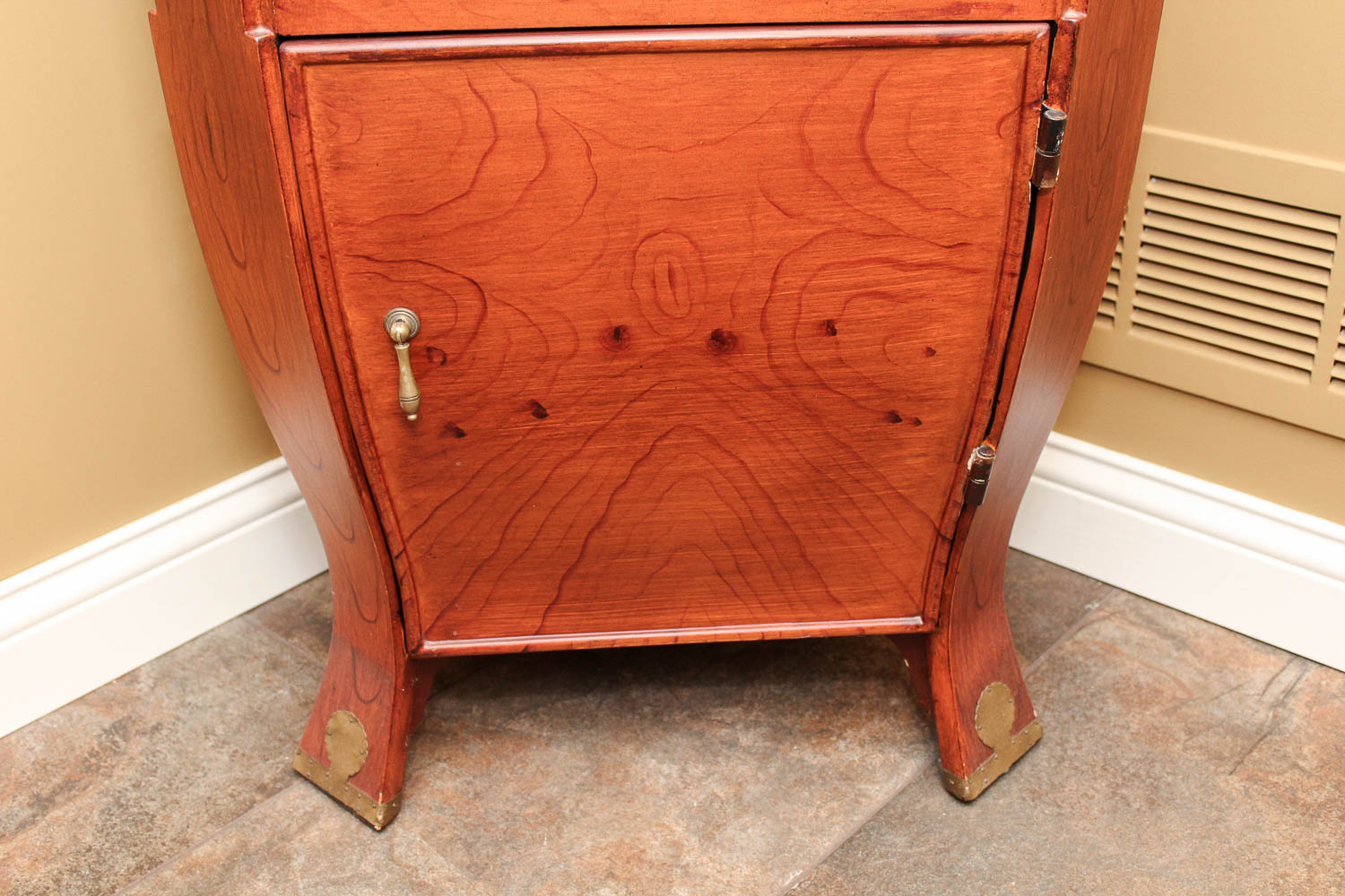 Wooden Hallway Cabinet with Drawers