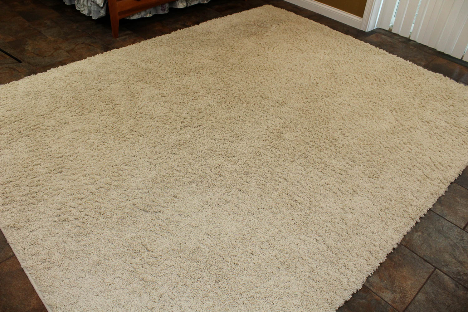 Mohawk Home "Frise" Ivory Shag Area Rug