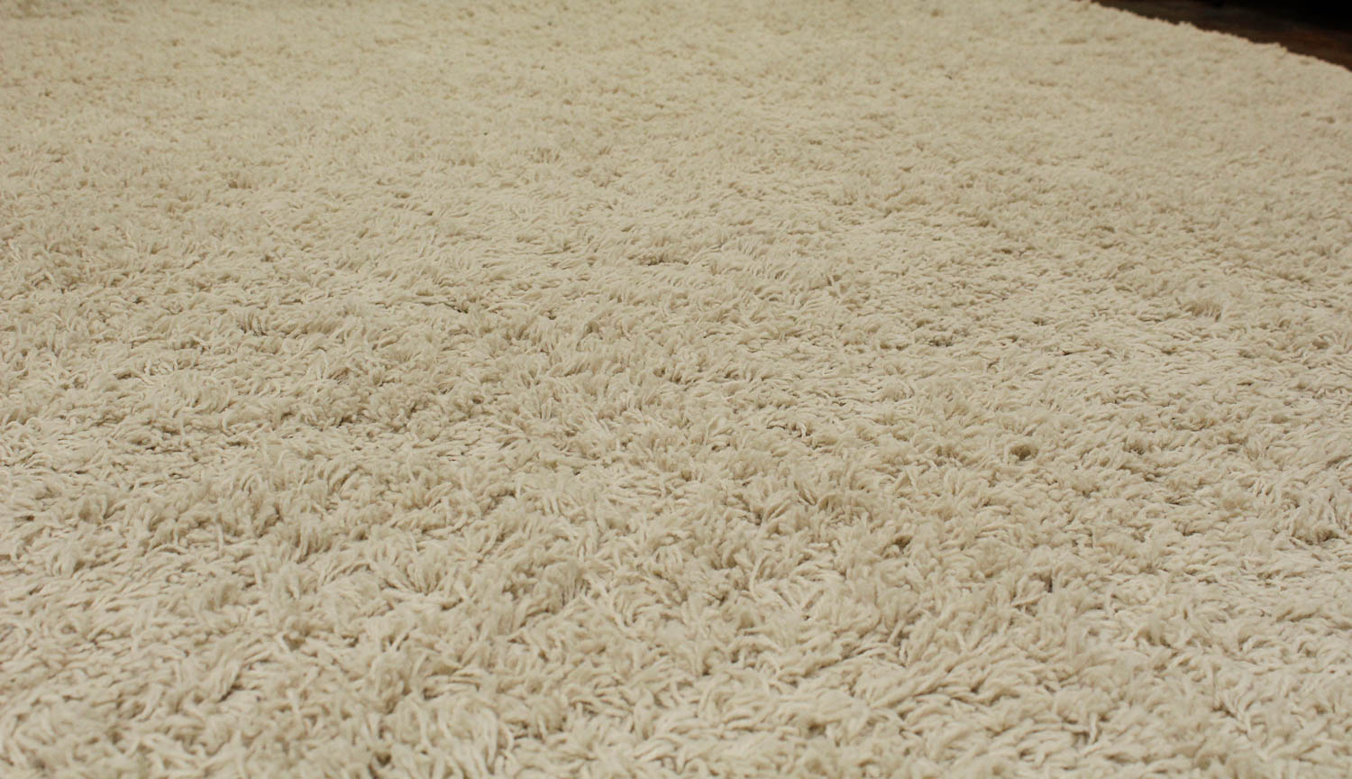 Mohawk Home "Frise" Ivory Shag Area Rug