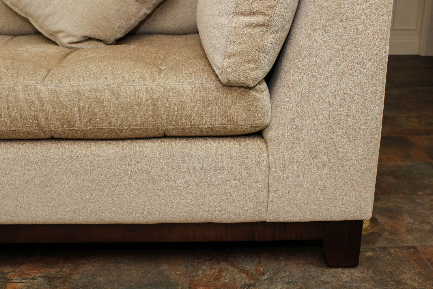 Garner Fitted Hickory Sofa