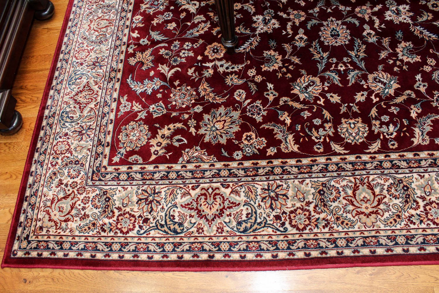 Machine Woven Karastan "Kara Shah" Area Rug
