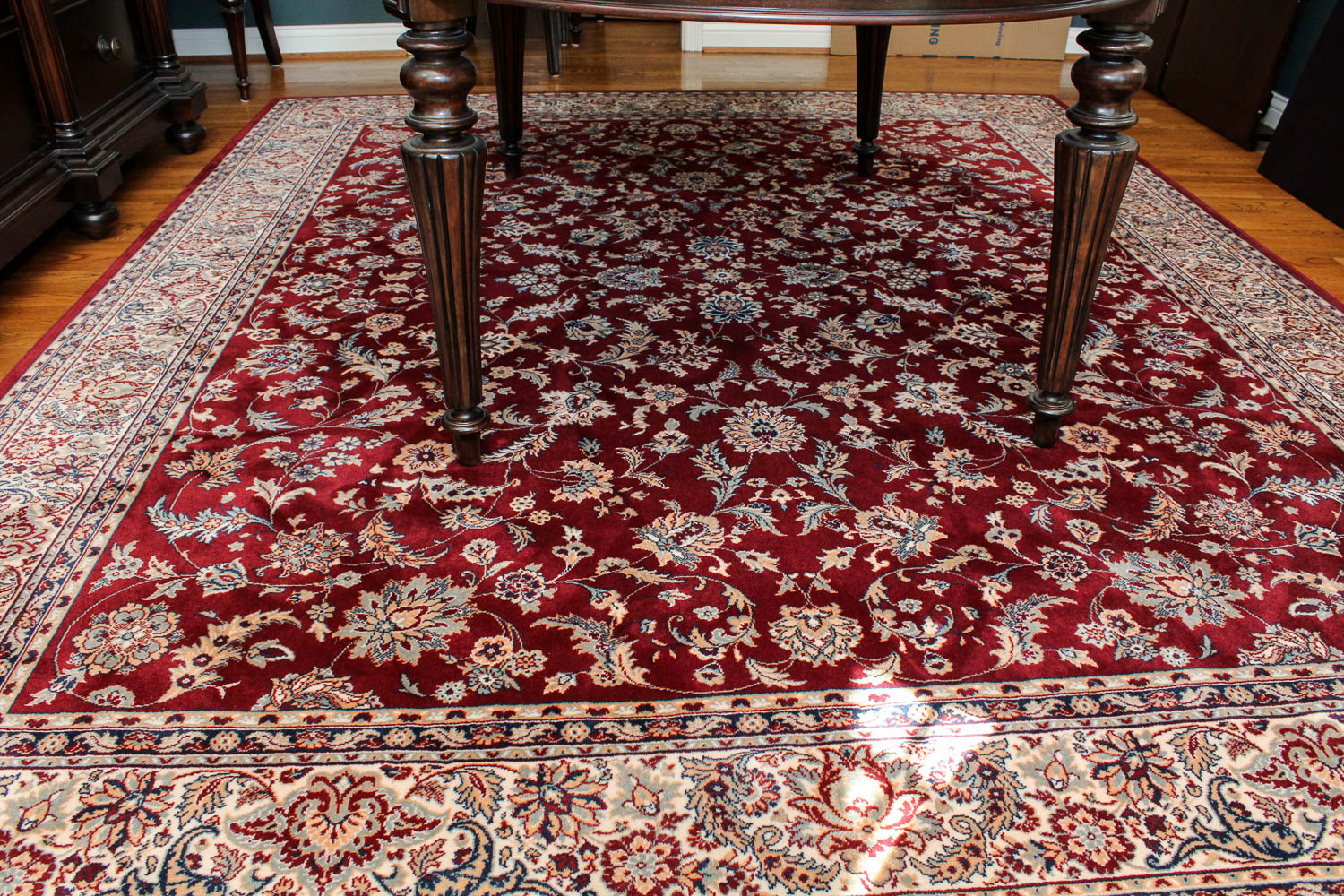 Machine Woven Karastan "Kara Shah" Area Rug