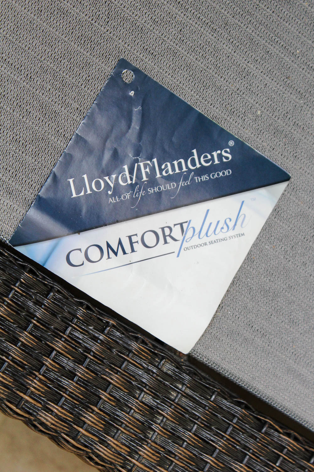 Lloyd Flanders Patio Sofa and Coffee Table