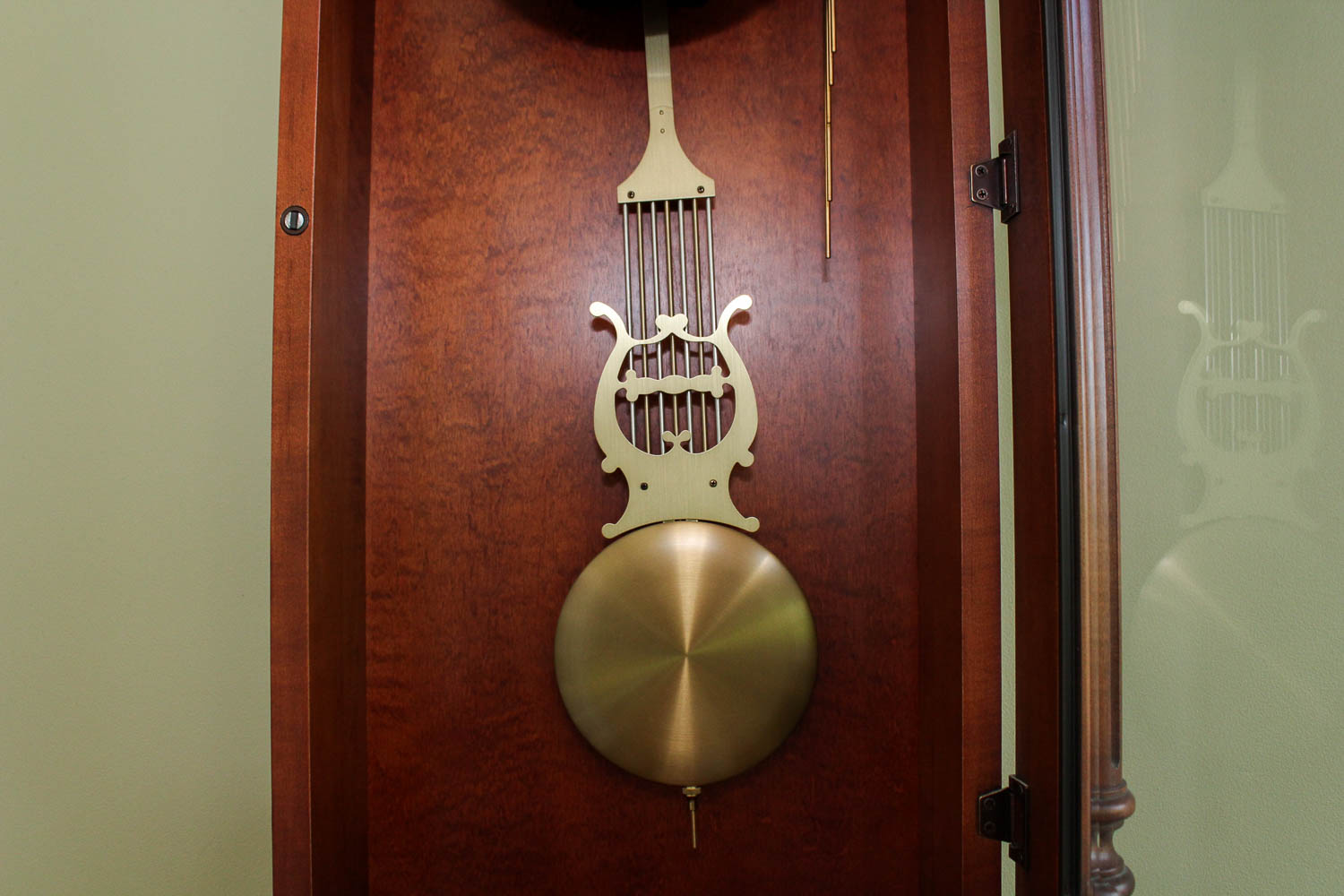 Howard Miller Westminster Chime Wall Clock