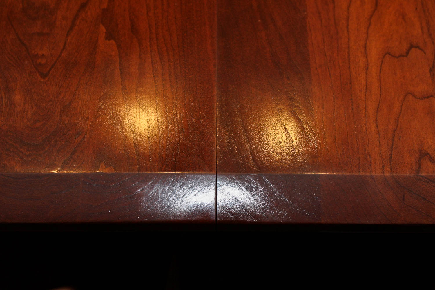 Handcrafted Amish Furniture Dining Table and Chairs