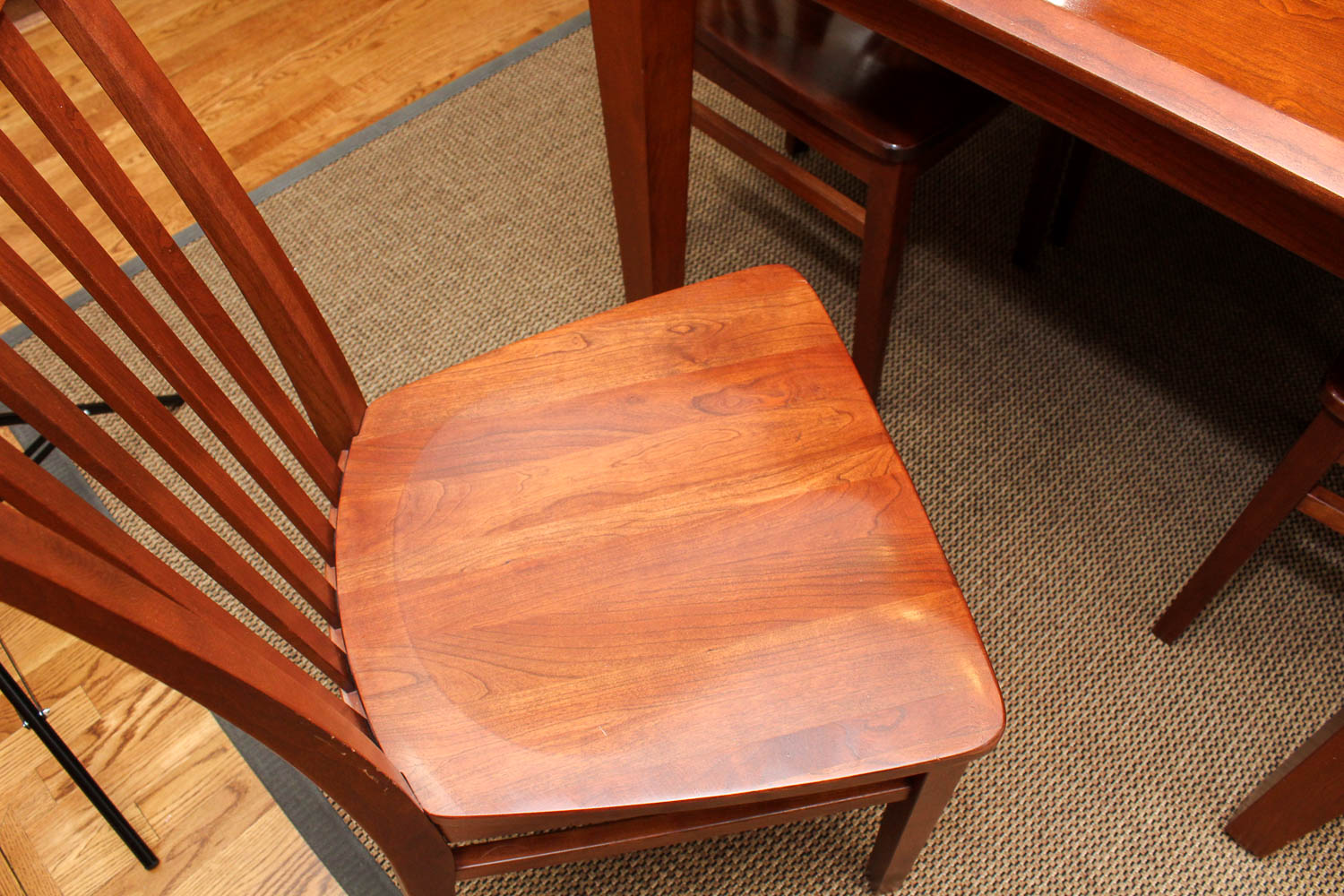 Handcrafted Amish Furniture Dining Table and Chairs