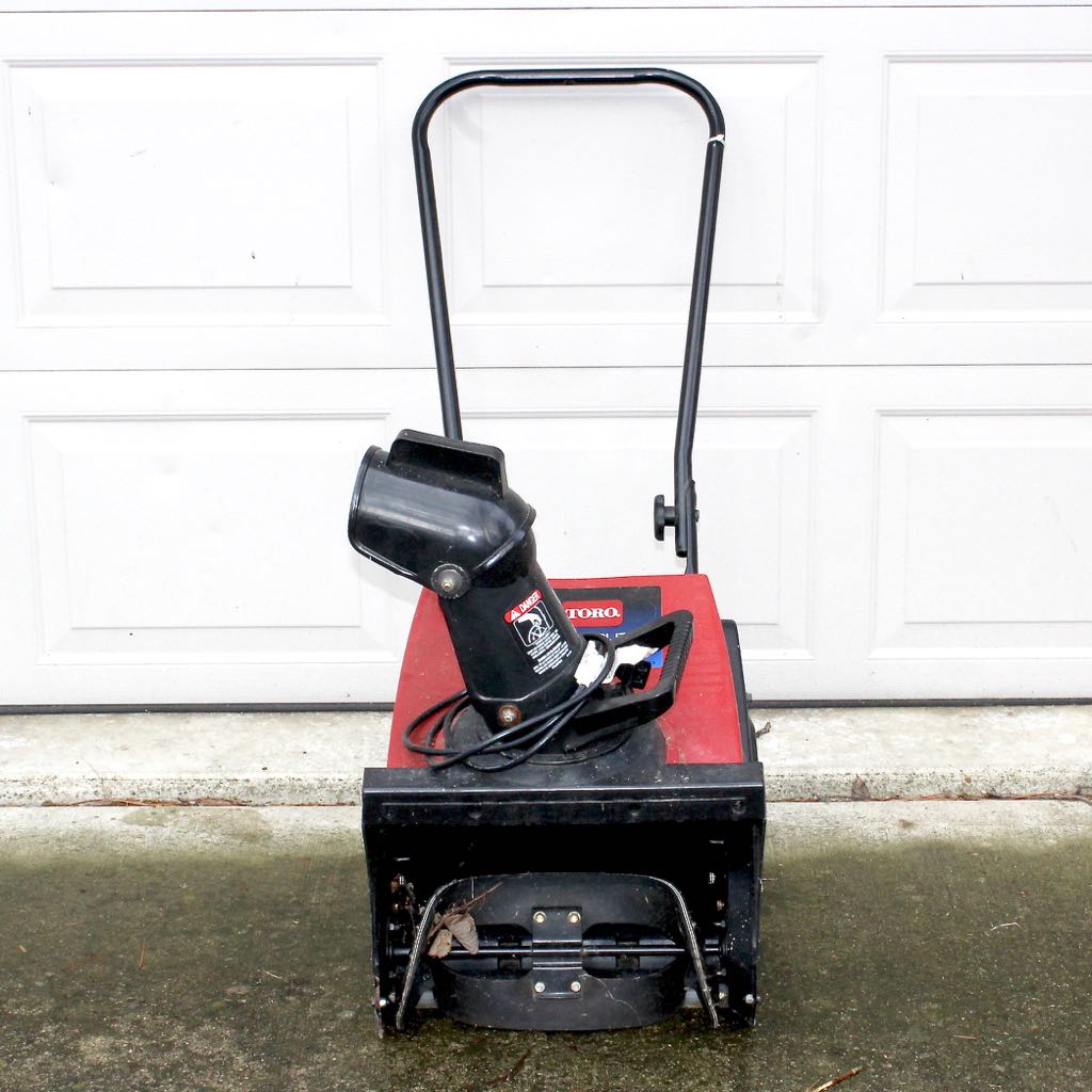 Toro "Powerlite" 3.25HP Electric Start Snow Blower