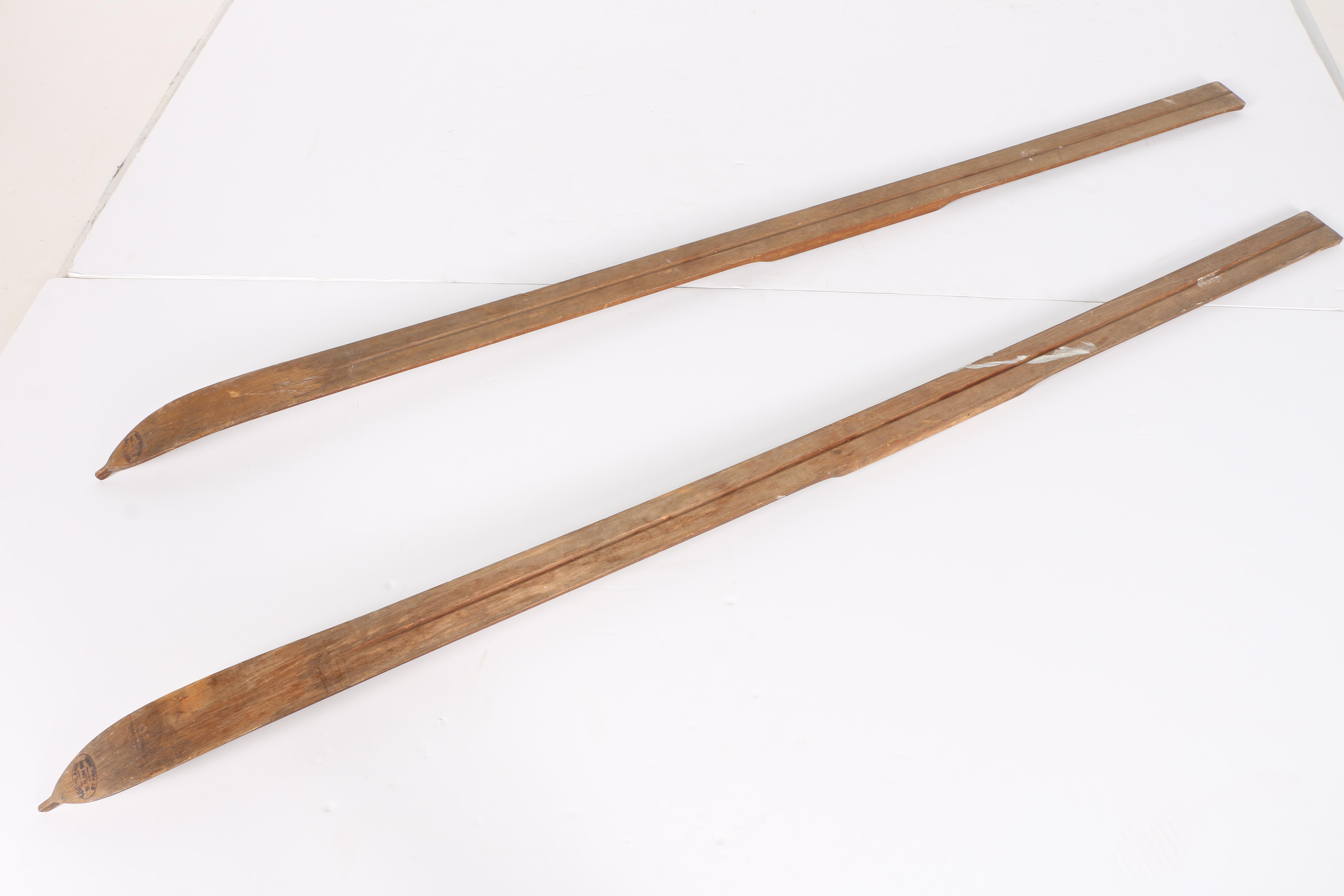 Northland Hickory Slalom Skis