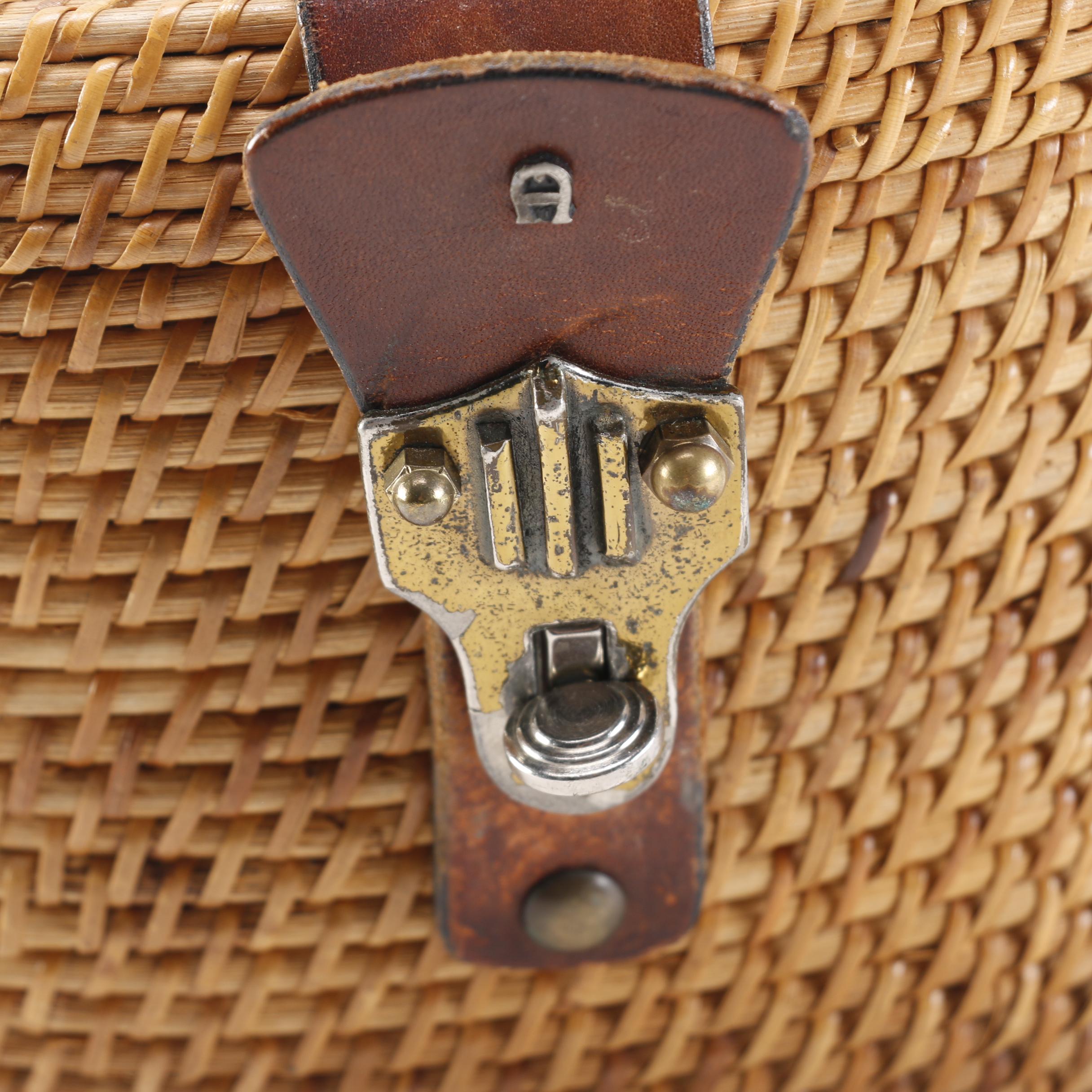 Etienne Aigner Basket Purse