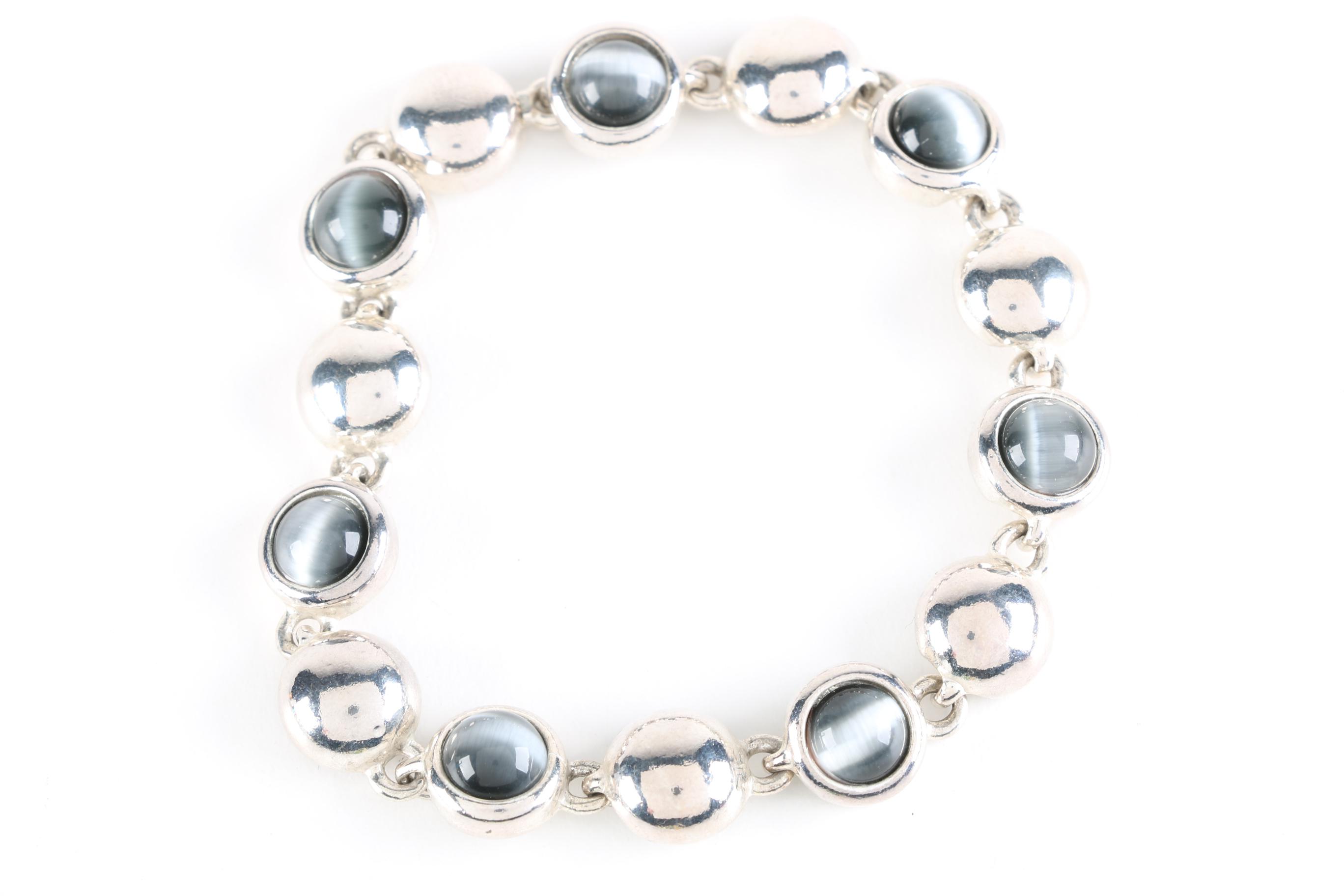 Assorted Costume Bracelet and Necklace Jewelry Pieces