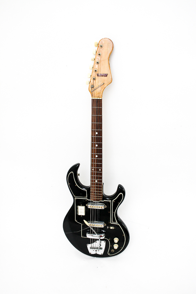 1960s Maxitone Claw Shape Electric Guitar in Black