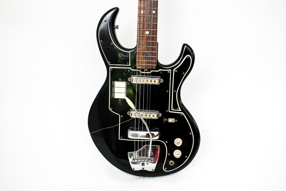 1960s Maxitone Claw Shape Electric Guitar in Black