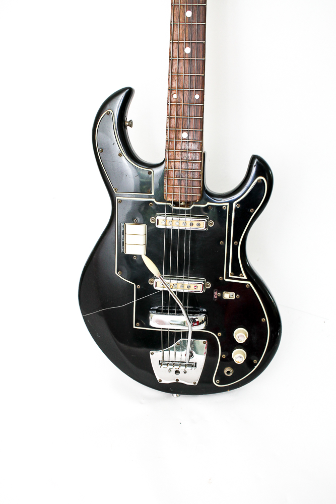 1960s Maxitone Claw Shape Electric Guitar in Black