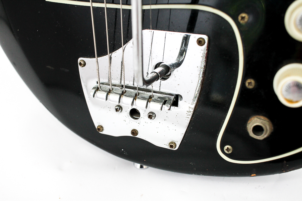 1960s Maxitone Claw Shape Electric Guitar in Black