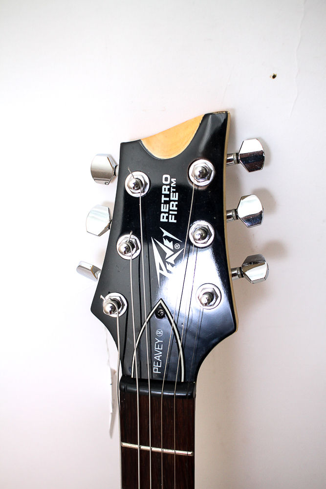 Peavey Retro Fire Electric Guitar in Metallic Orange