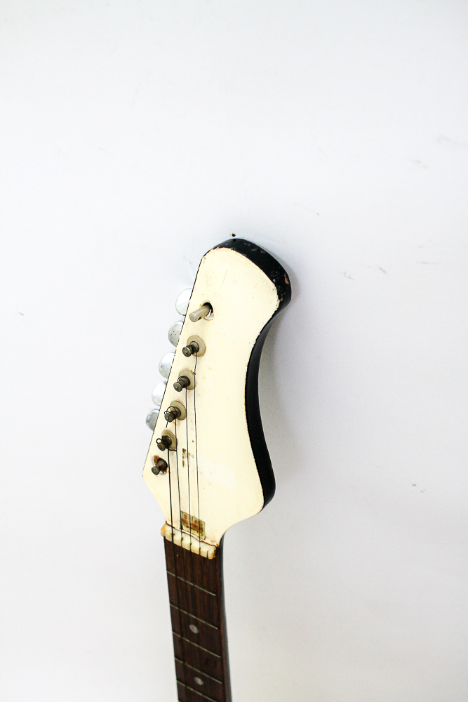 Vintage Zenon Victoria Style Electric Guitar and Case