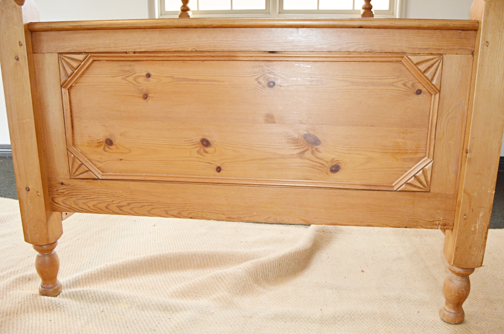 Four Poster Full Size Canopy Bed