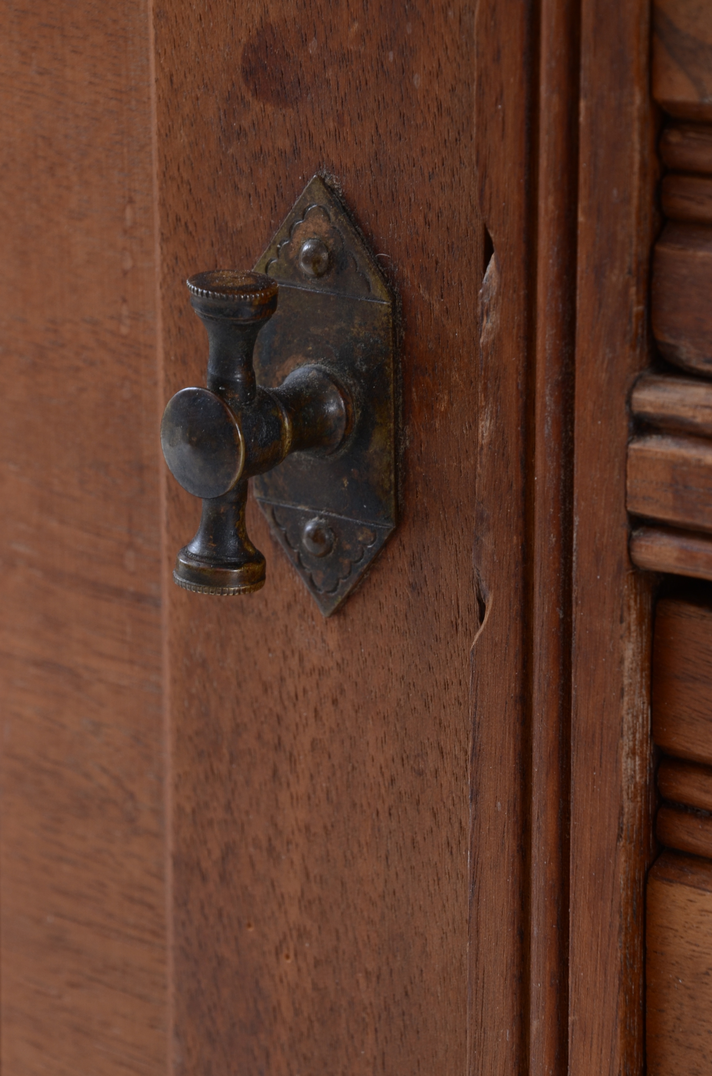 Victorian Washstand with Mirror