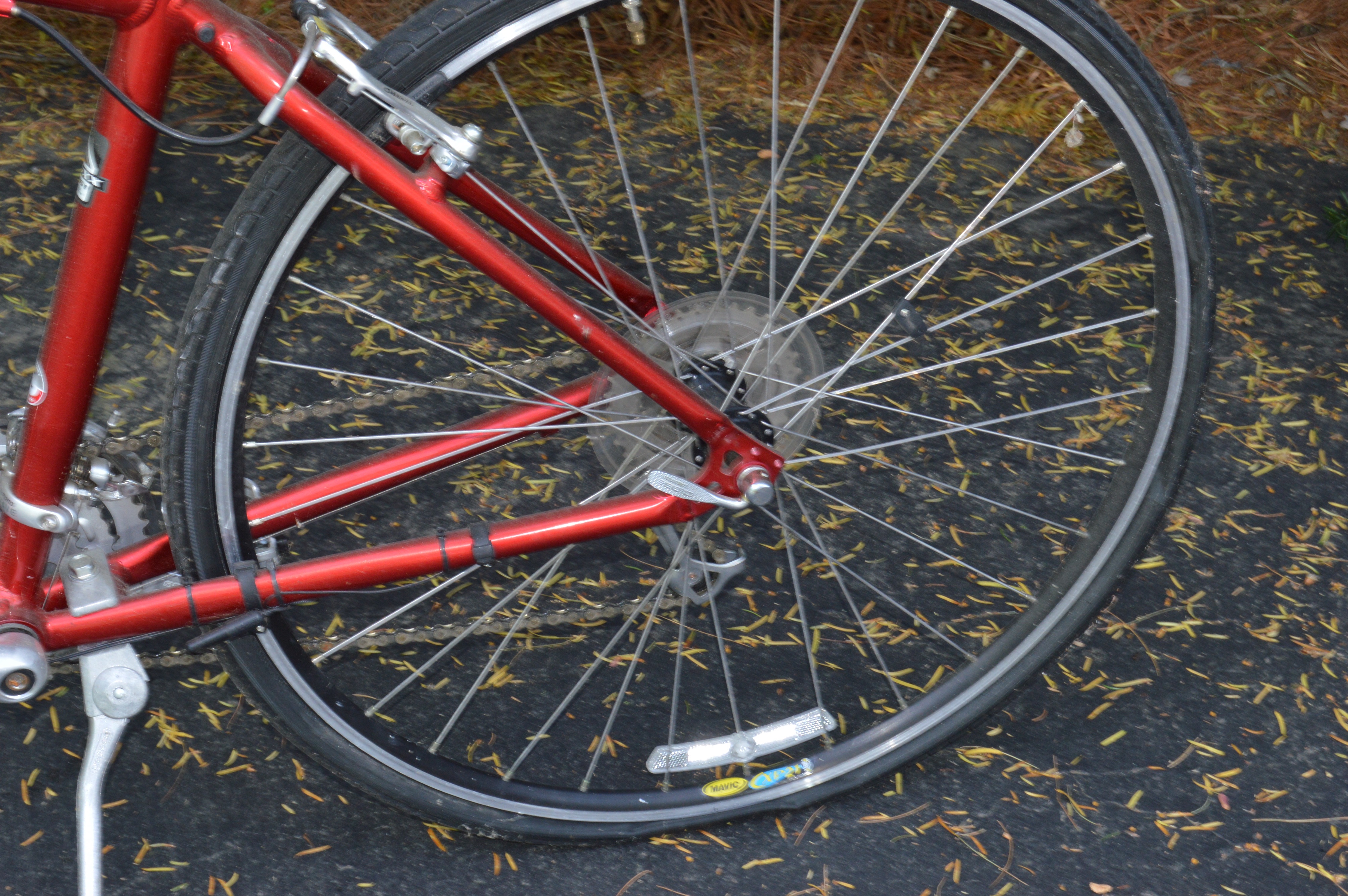 Giant "Cypress" Men's Hybrid Bike