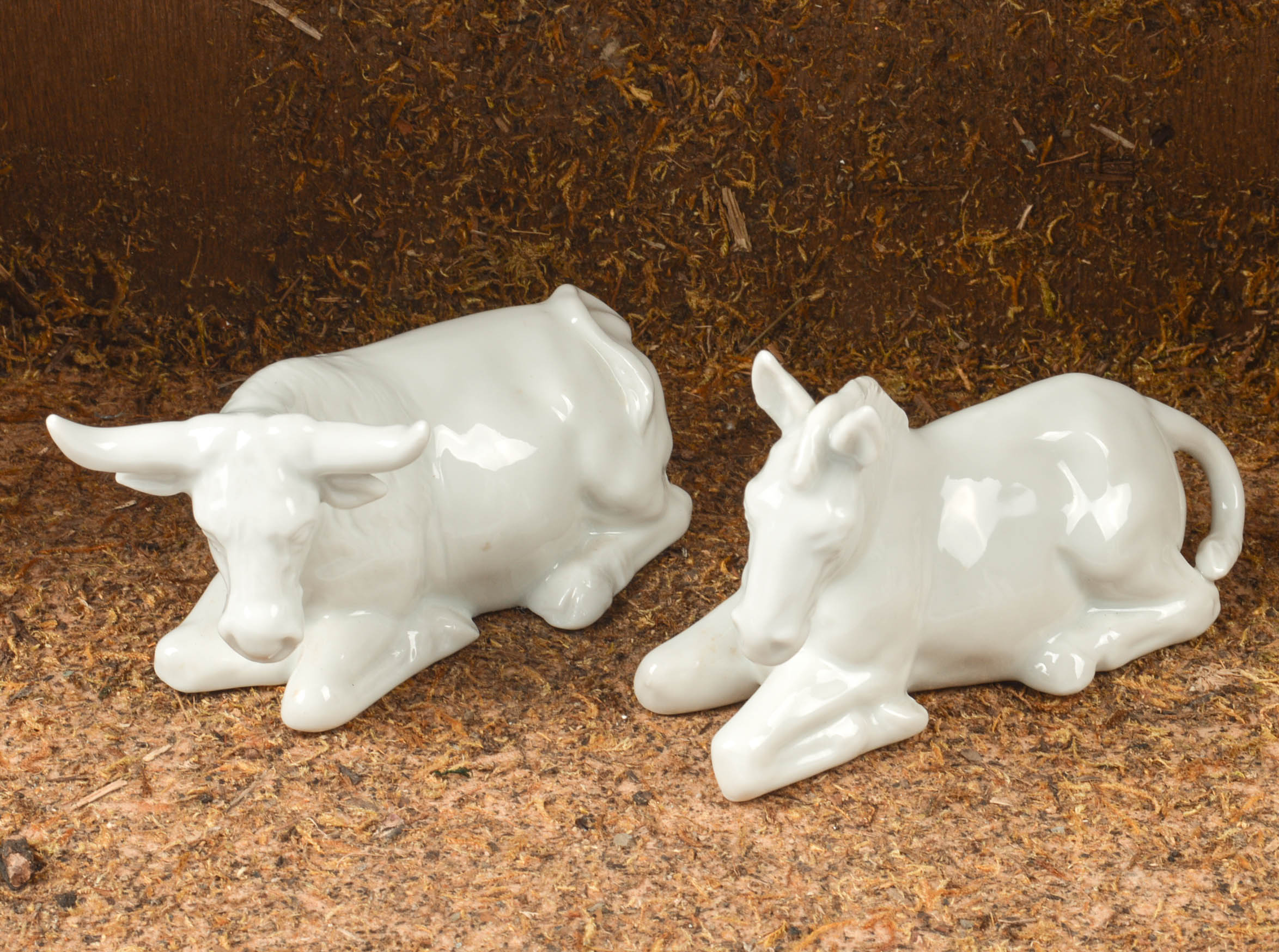 Fitz and Floyd White Porcelain Nativity Set and Creche