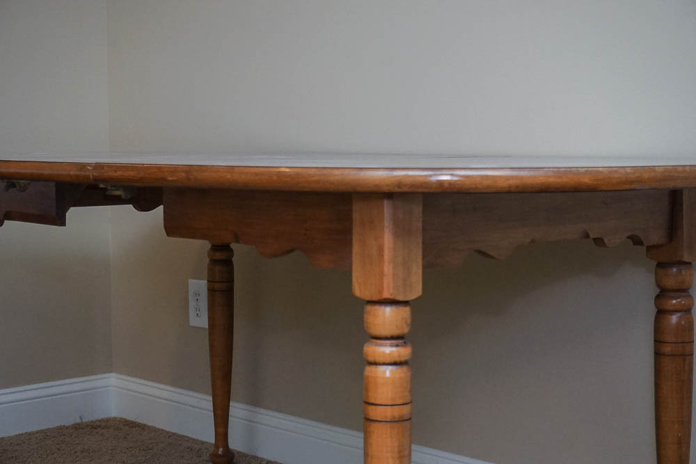 Vintage Walnut Dining Table With Leaf Insert