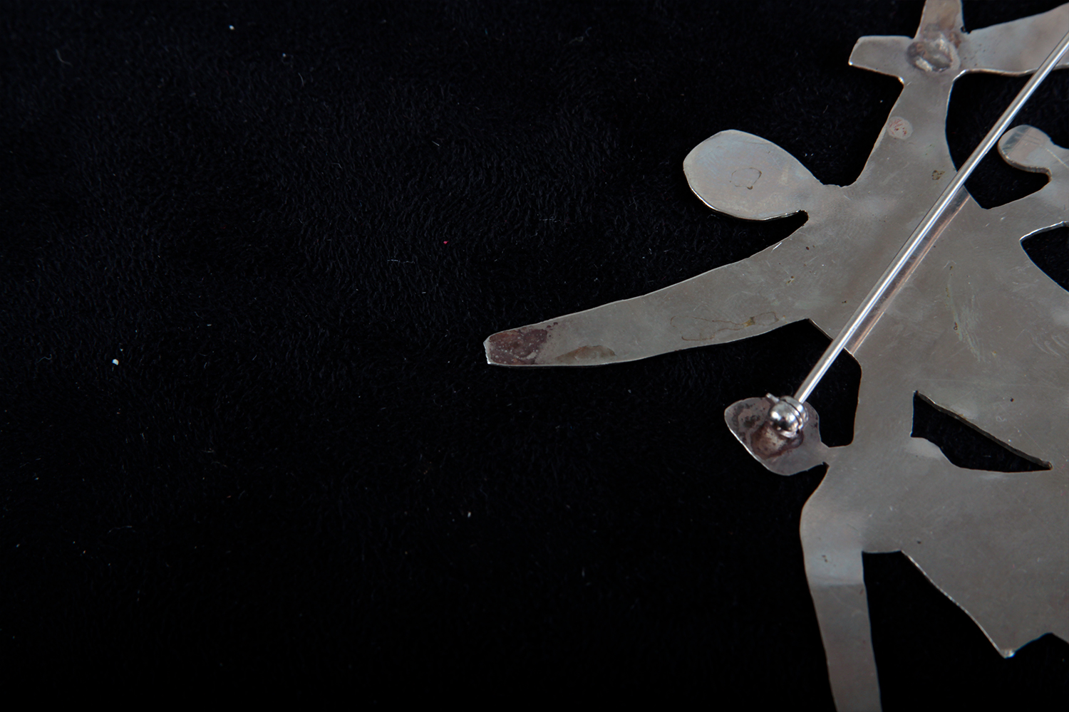 Vintage Handcrafted Metal Silhouette Brooch