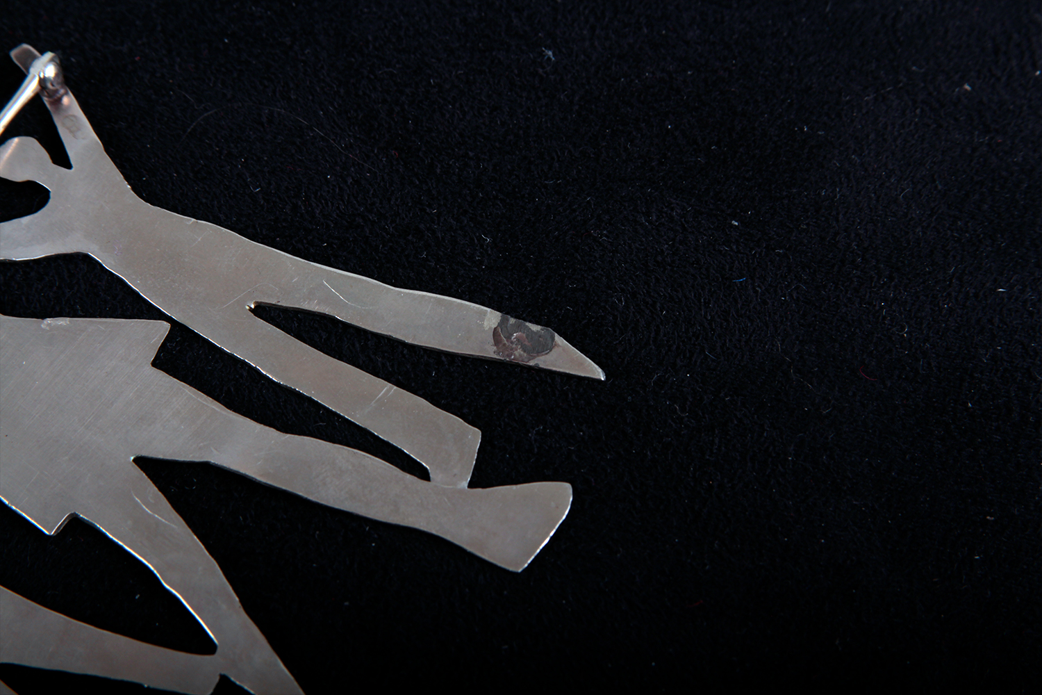 Vintage Handcrafted Metal Silhouette Brooch