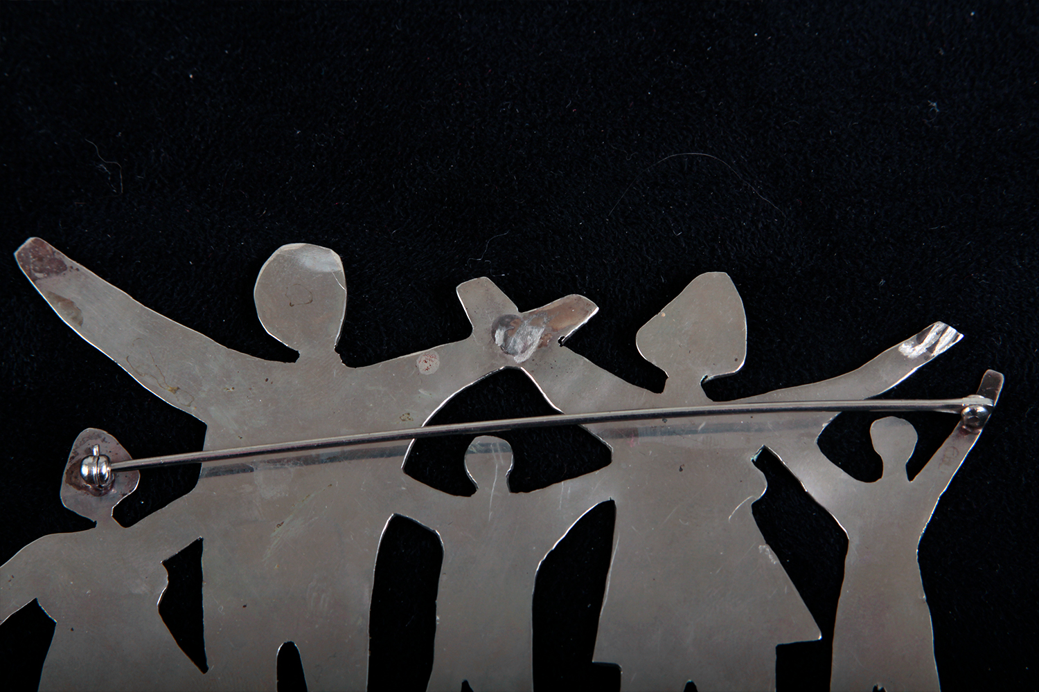 Vintage Handcrafted Metal Silhouette Brooch