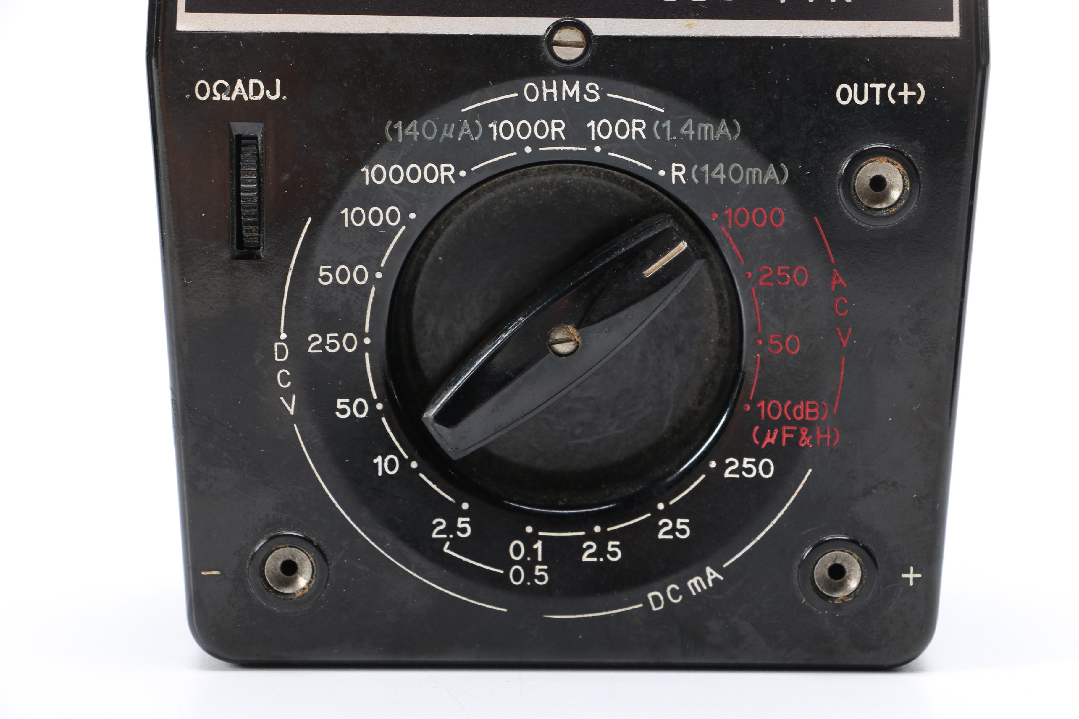 Nikon FM2 35mm Film Camera and Accessories