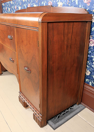 Vintage Art Deco Waterfall Buffet