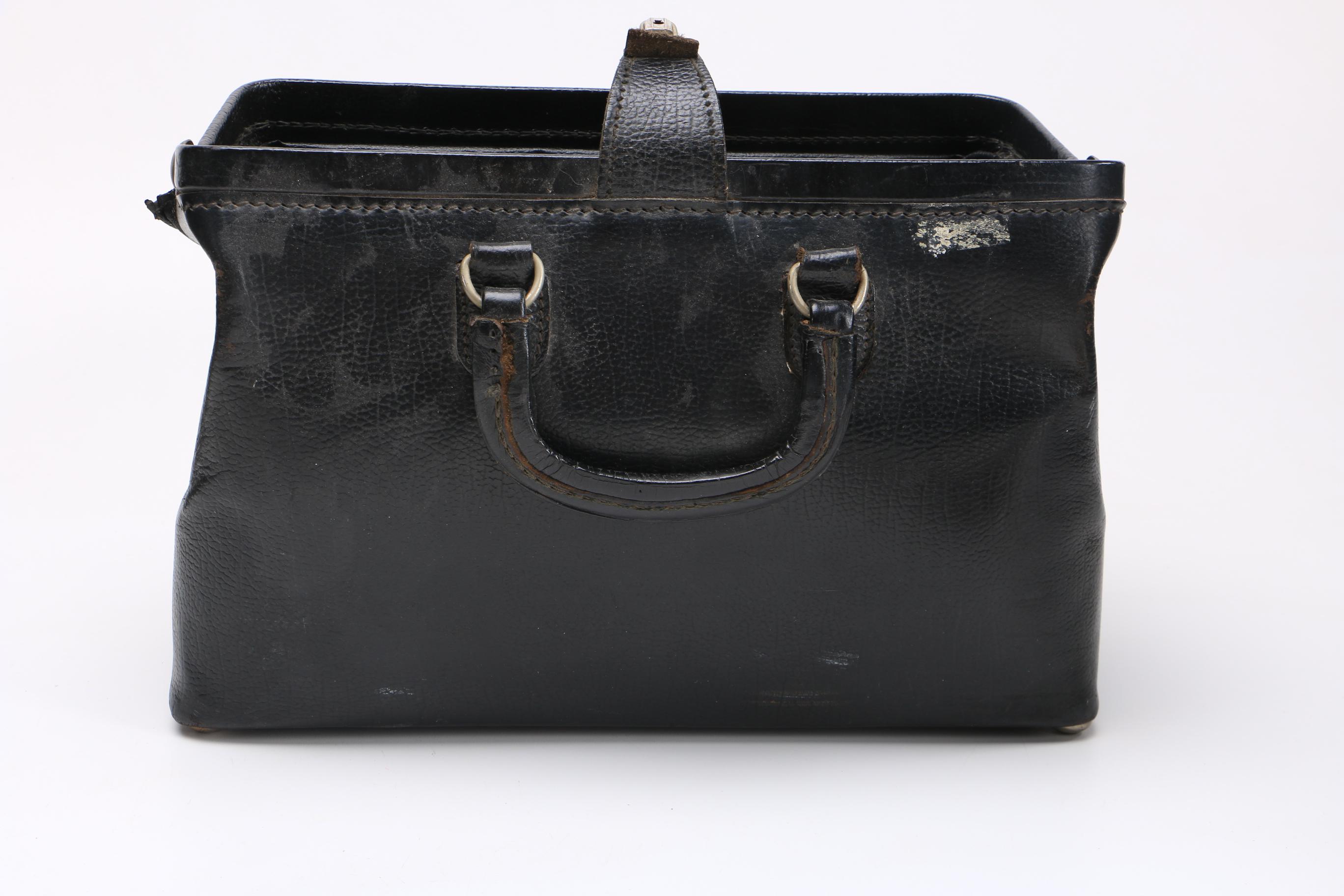 Black Leather Doctor Bags With Supplies