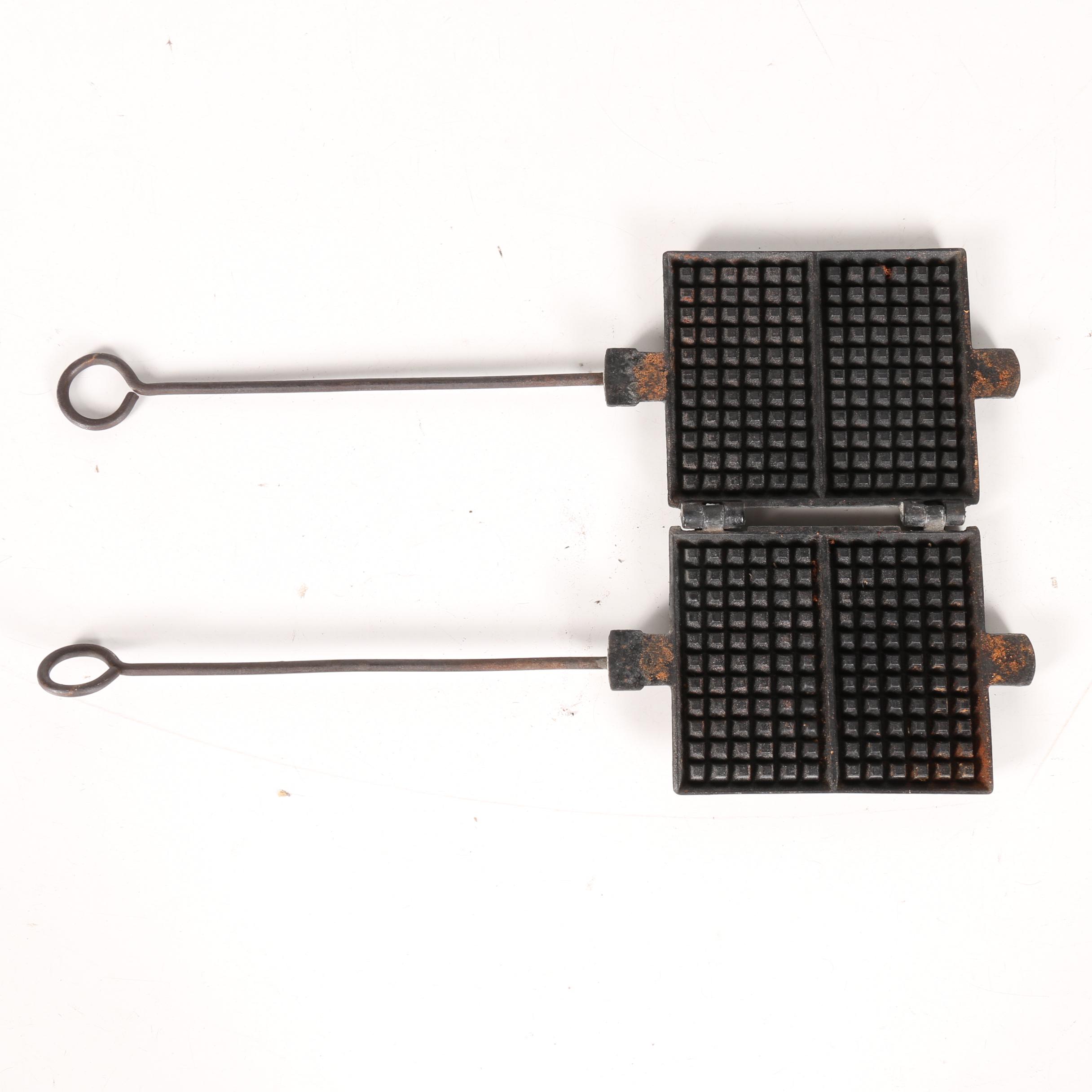 Vintage Cast Iron Waffle Iron