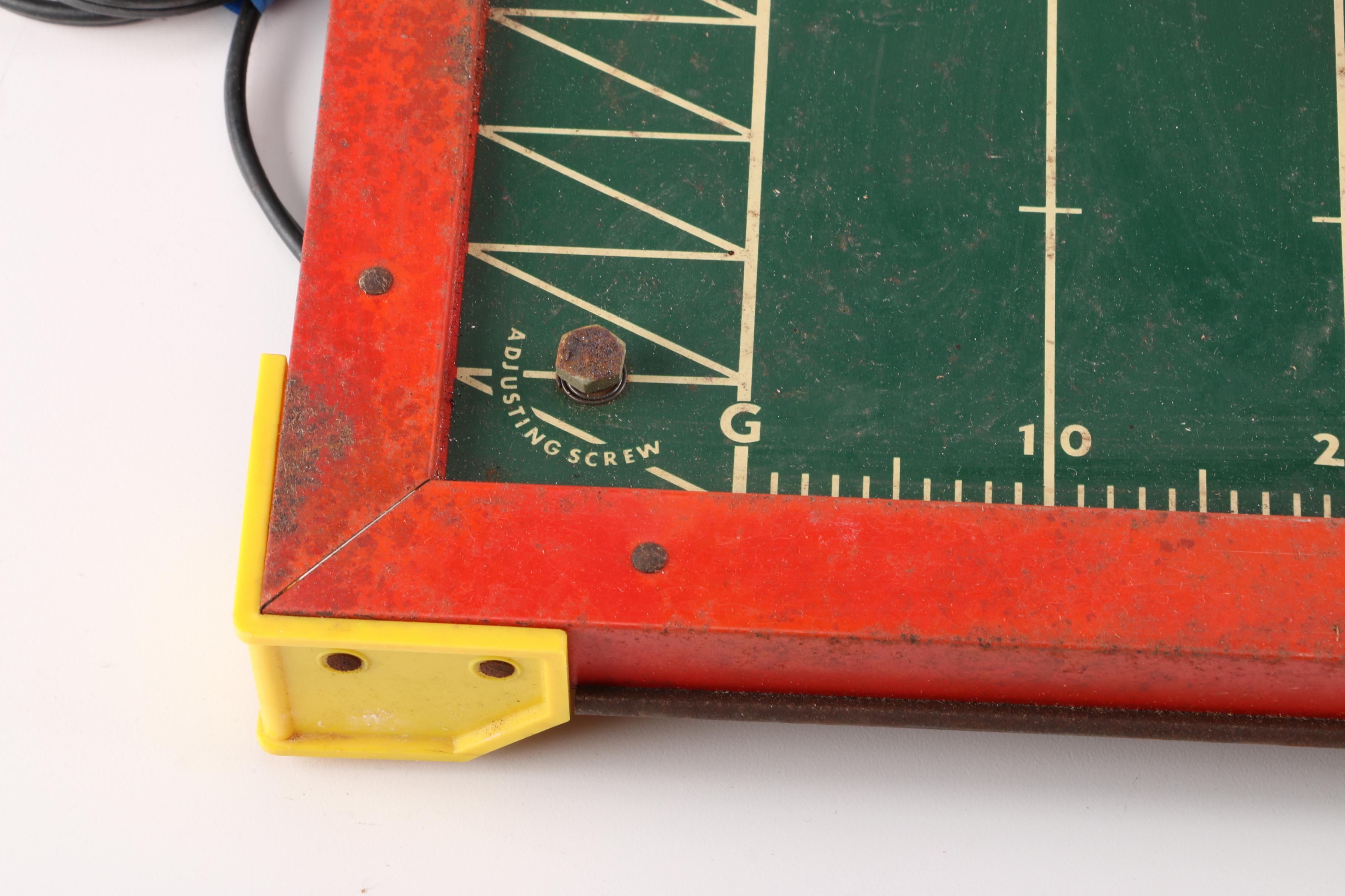 Vintage Tudor Tru-Action Electric Football Game